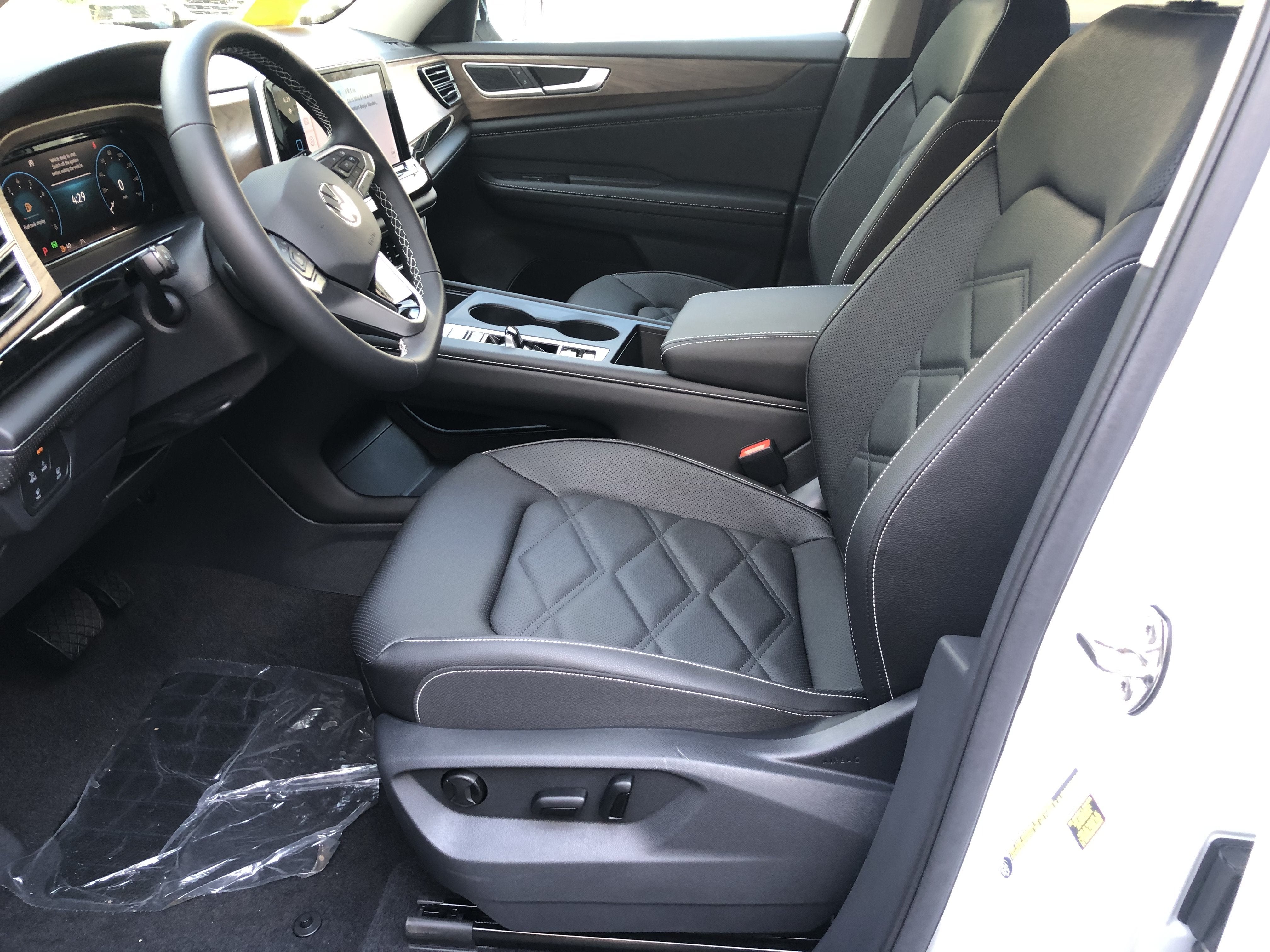 2026 Volkswagen Atlas 2.0T SE w/ext. range remote starter