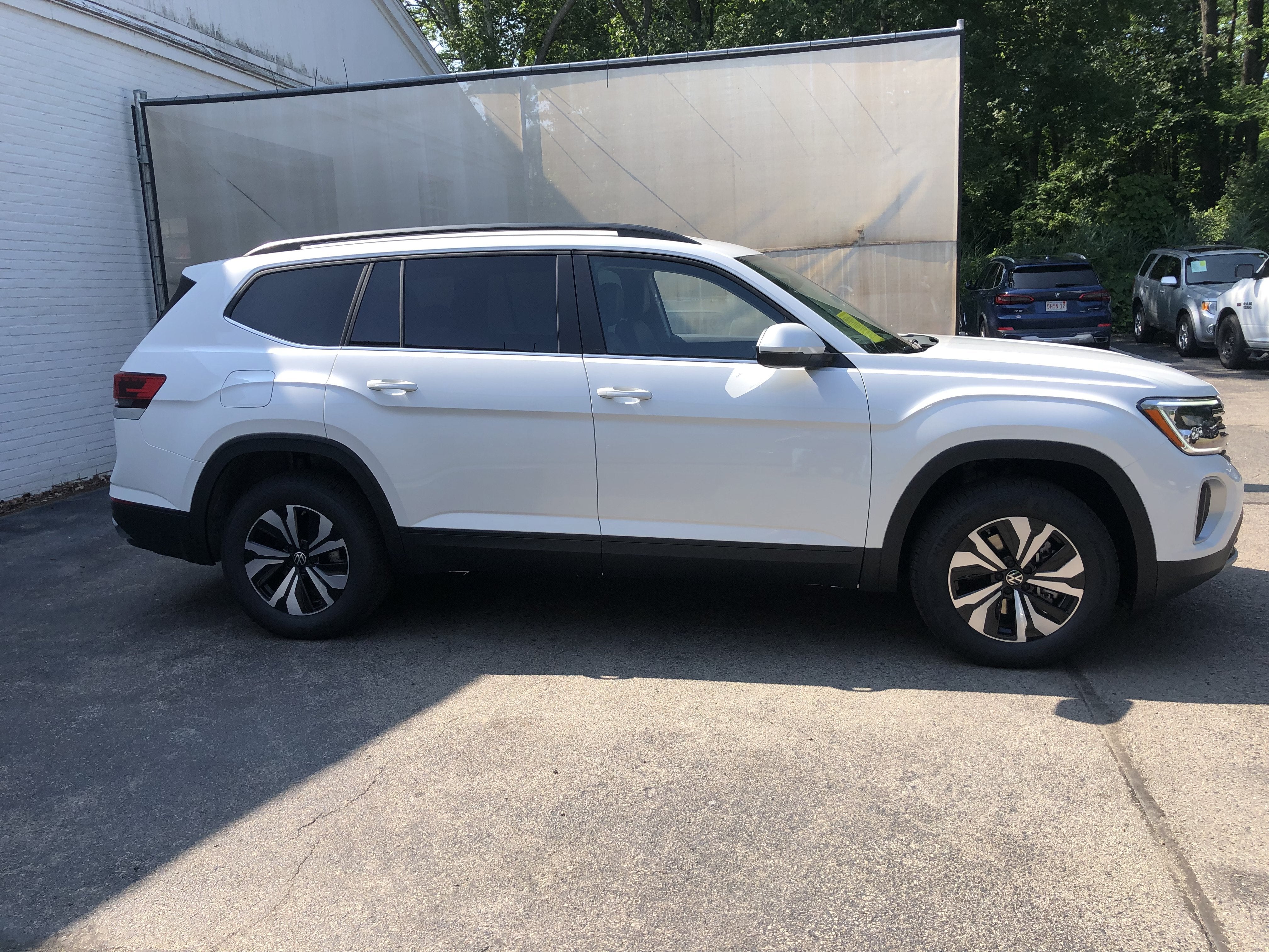 2026 Volkswagen Atlas 2.0T SE w/ext. range remote starter