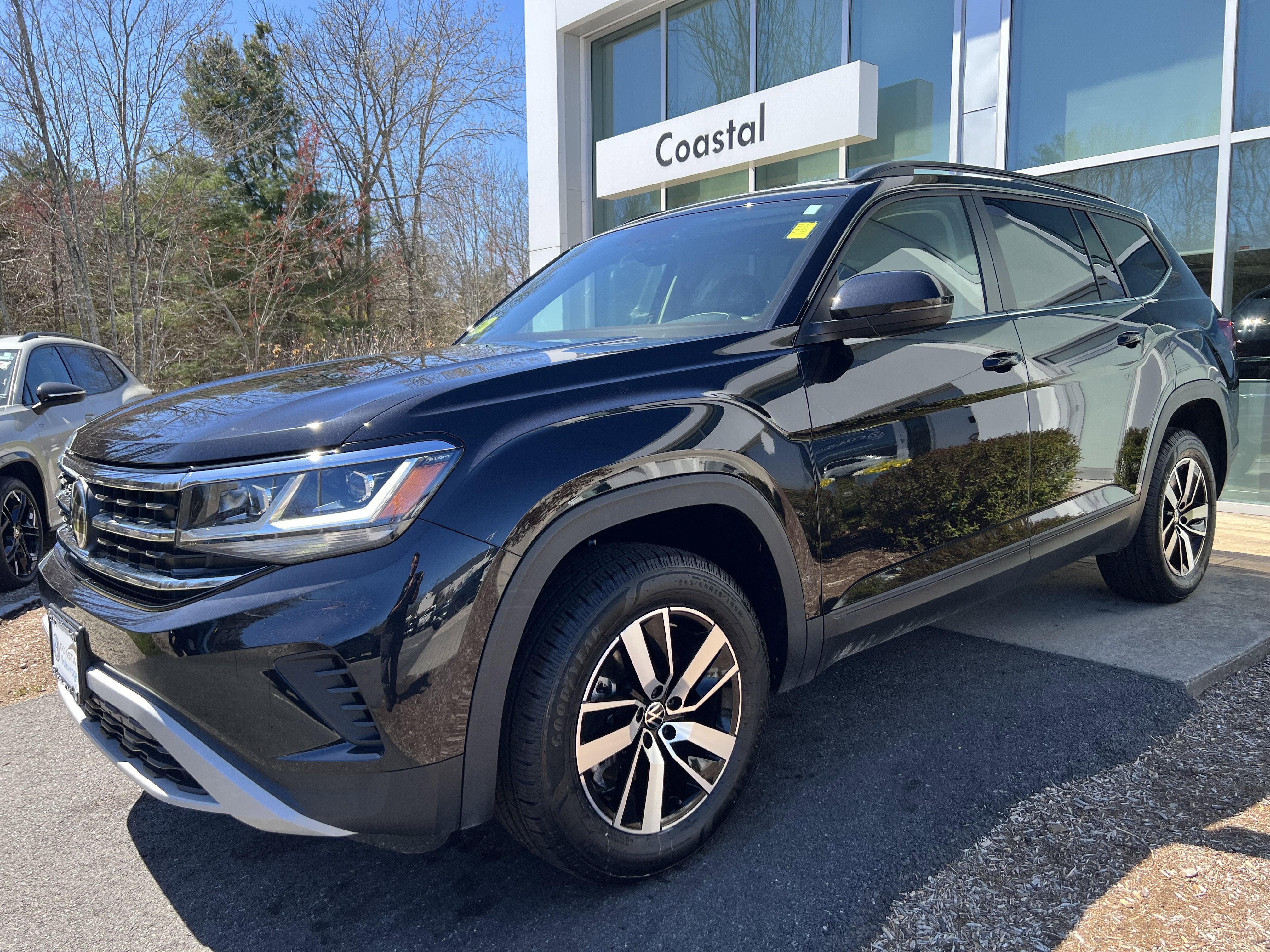 2023 Volkswagen Atlas 2.0T SE