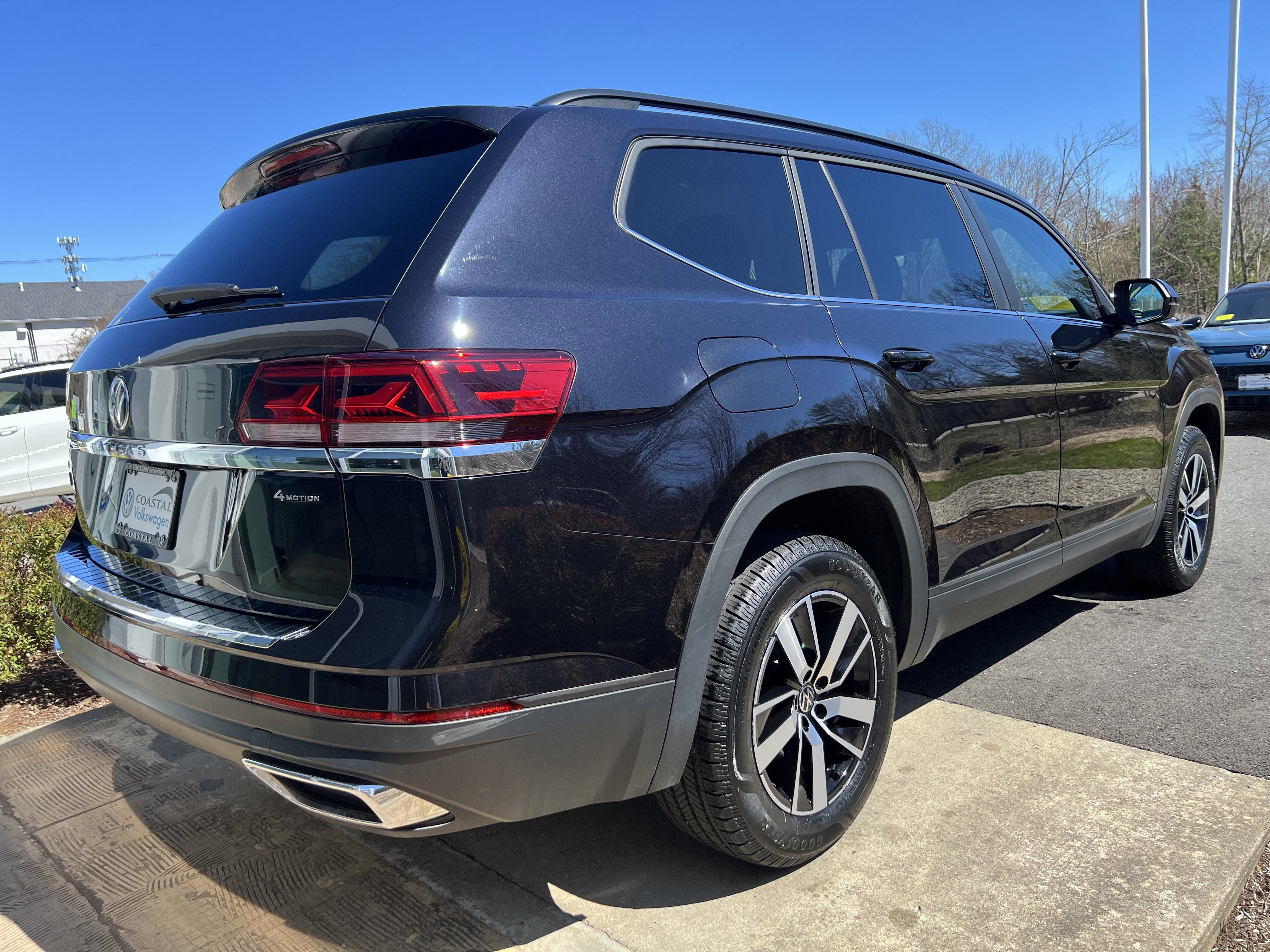 2023 Volkswagen Atlas 2.0T SE