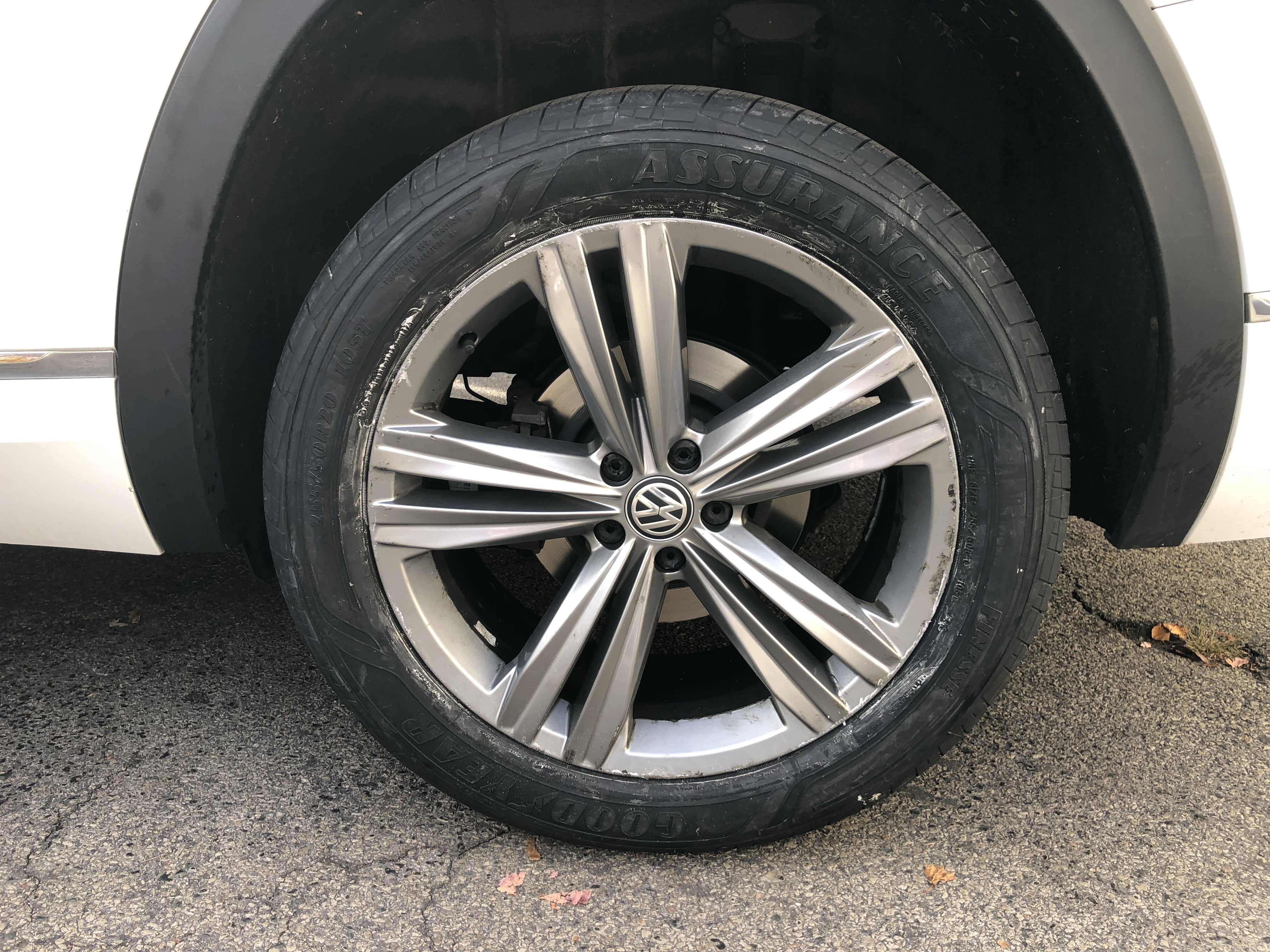 2018 Volkswagen Atlas 3.6L V6 SE w/Technology R-Line