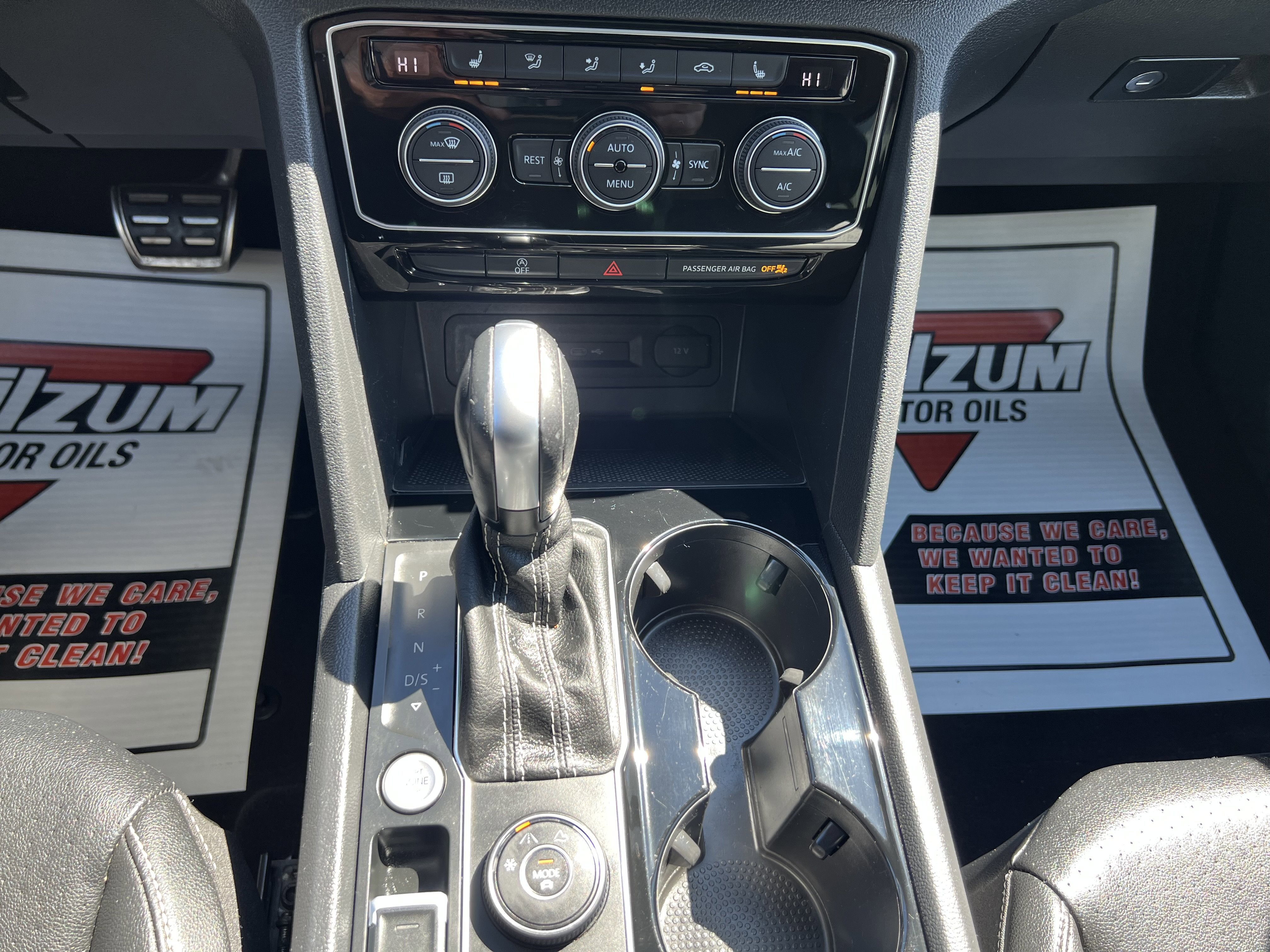 2023 Volkswagen Atlas 3.6L V6 SEL R-Line Black