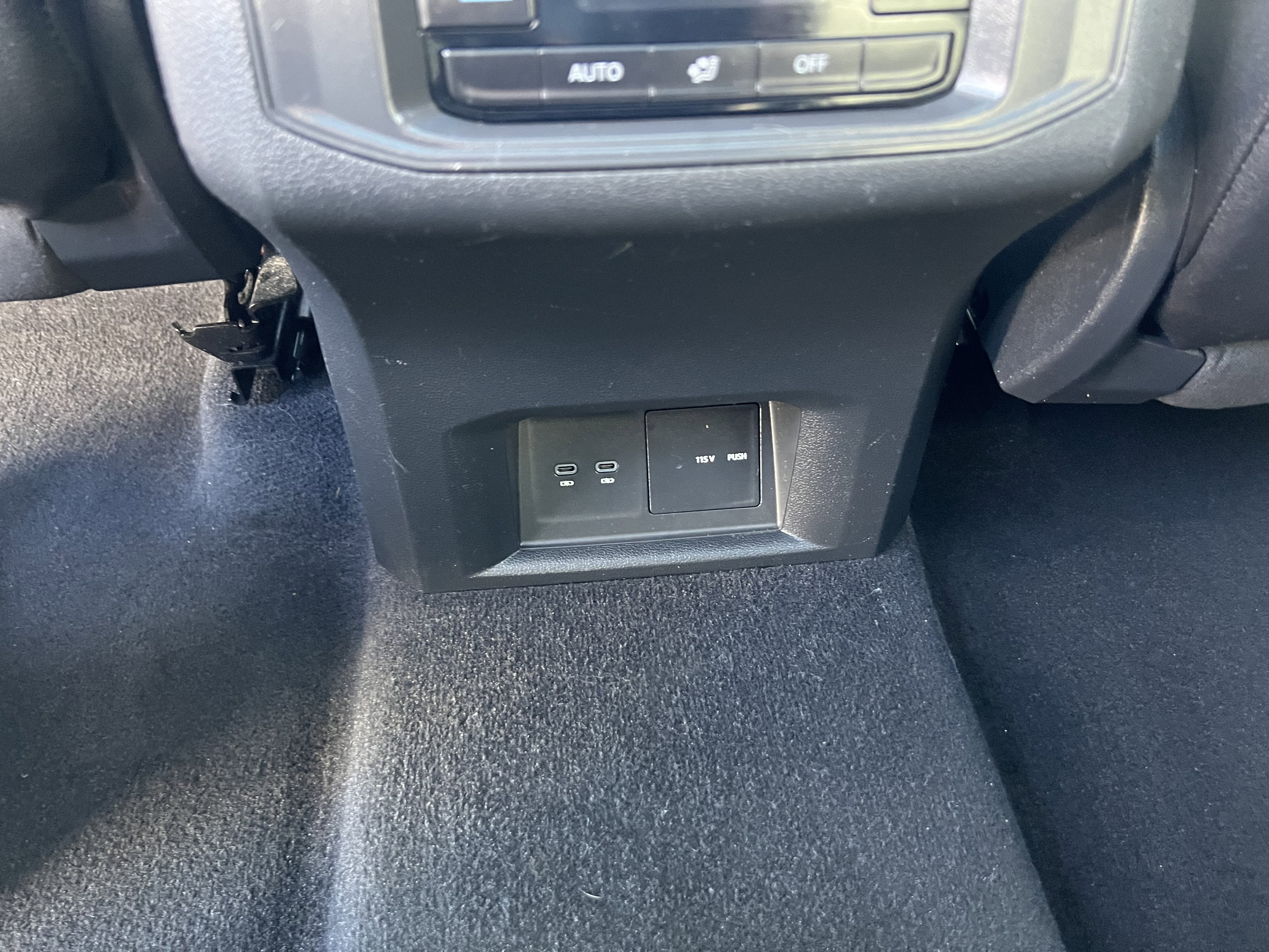 2023 Volkswagen Atlas 3.6L V6 SEL R-Line Black