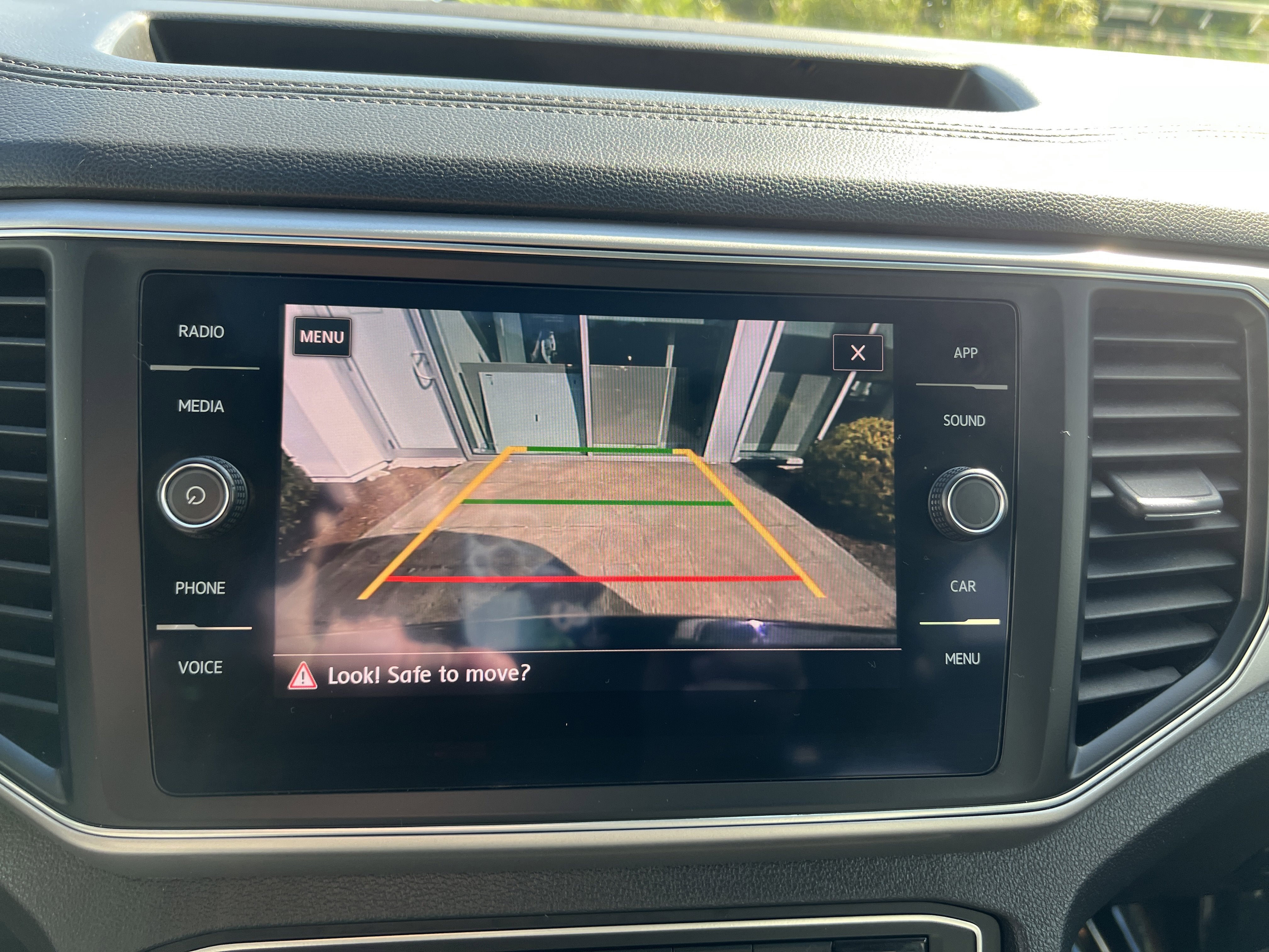 2019 Volkswagen Atlas 3.6L V6 SE w/Technology R-Line