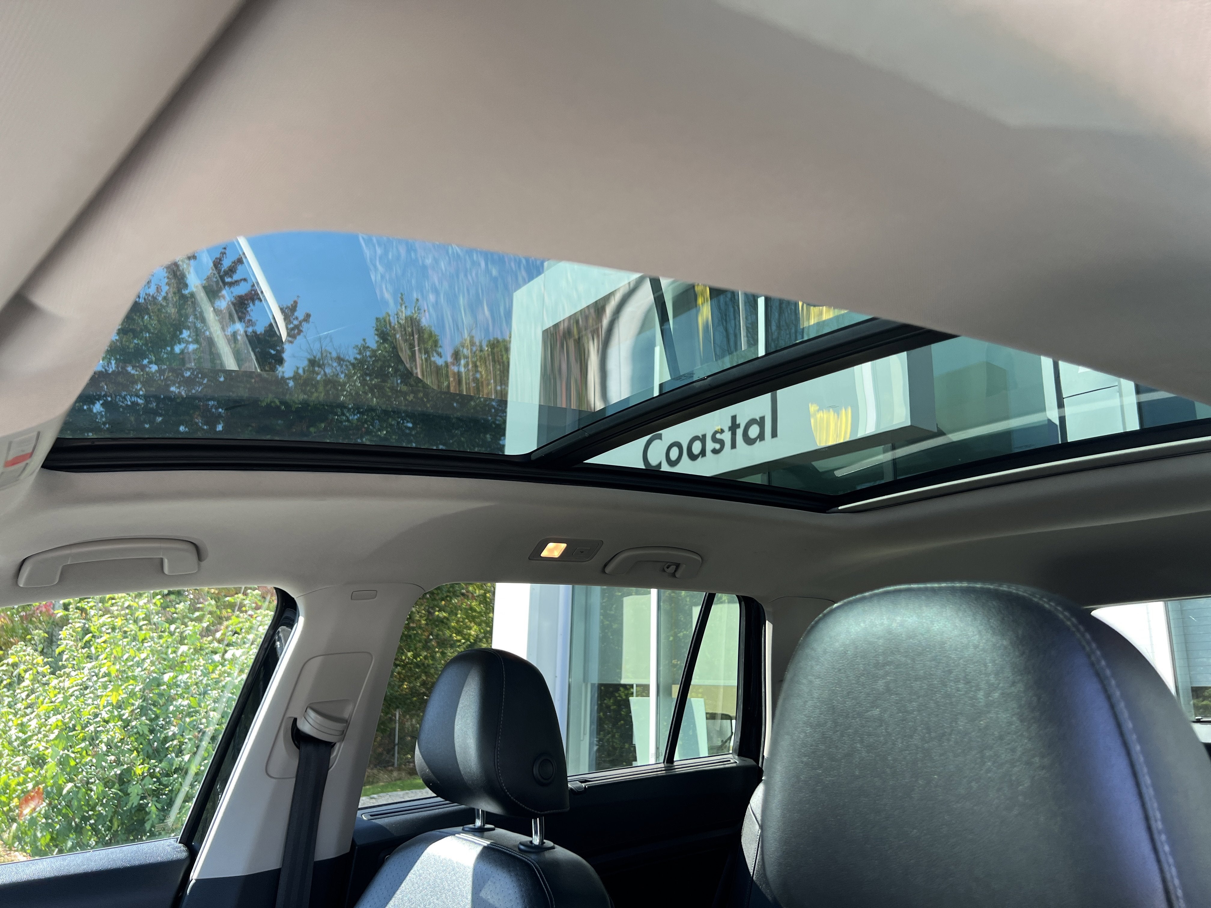 2019 Volkswagen Atlas 3.6L V6 SE w/Technology R-Line