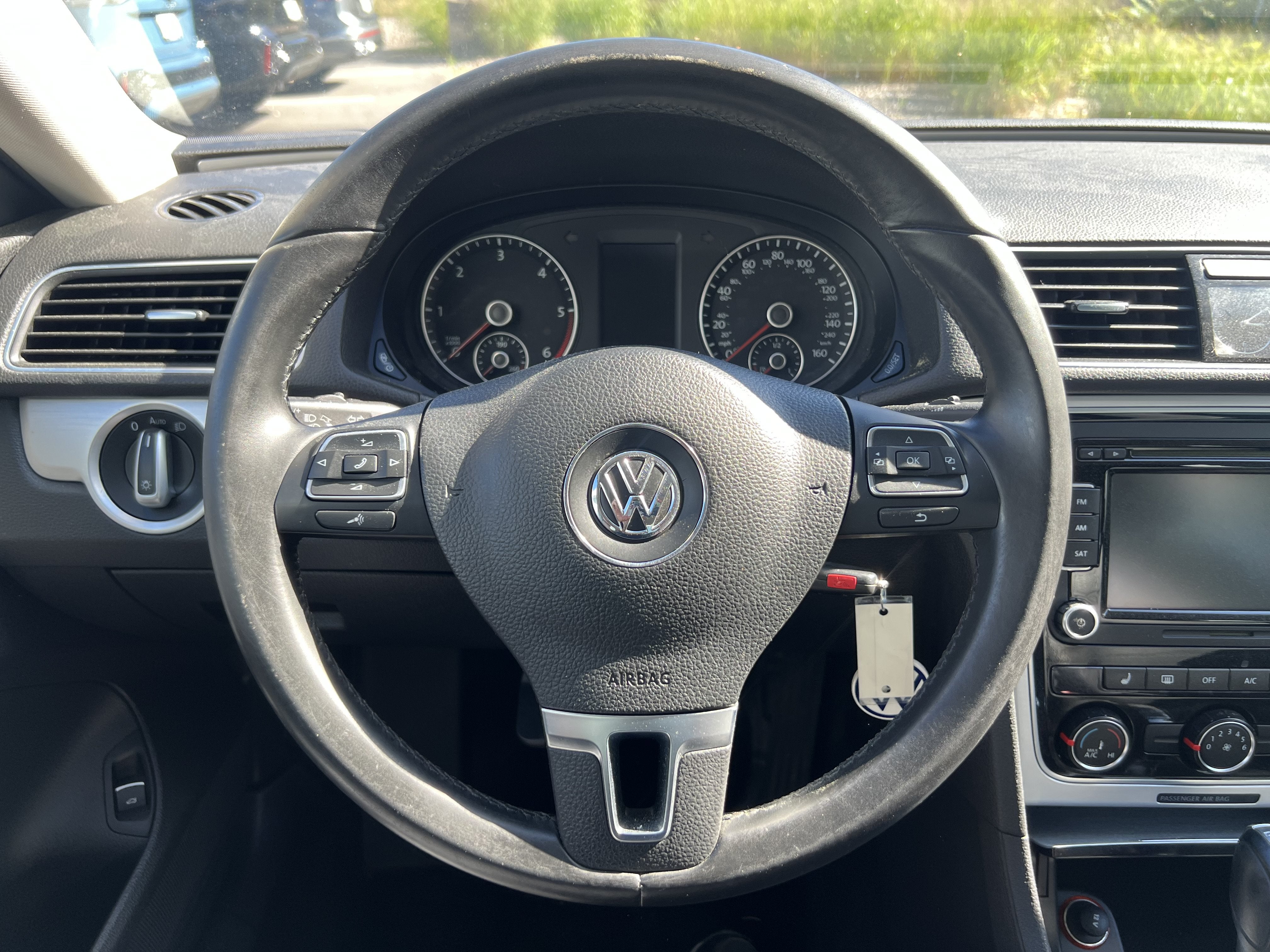 2013 Volkswagen Passat TDI SE w/Sunroof