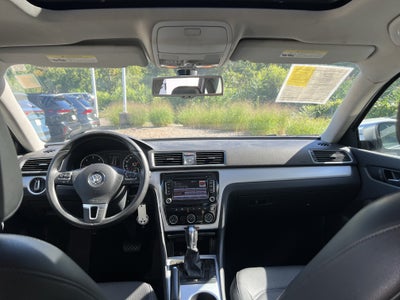 2013 Volkswagen Passat TDI SE w/Sunroof
