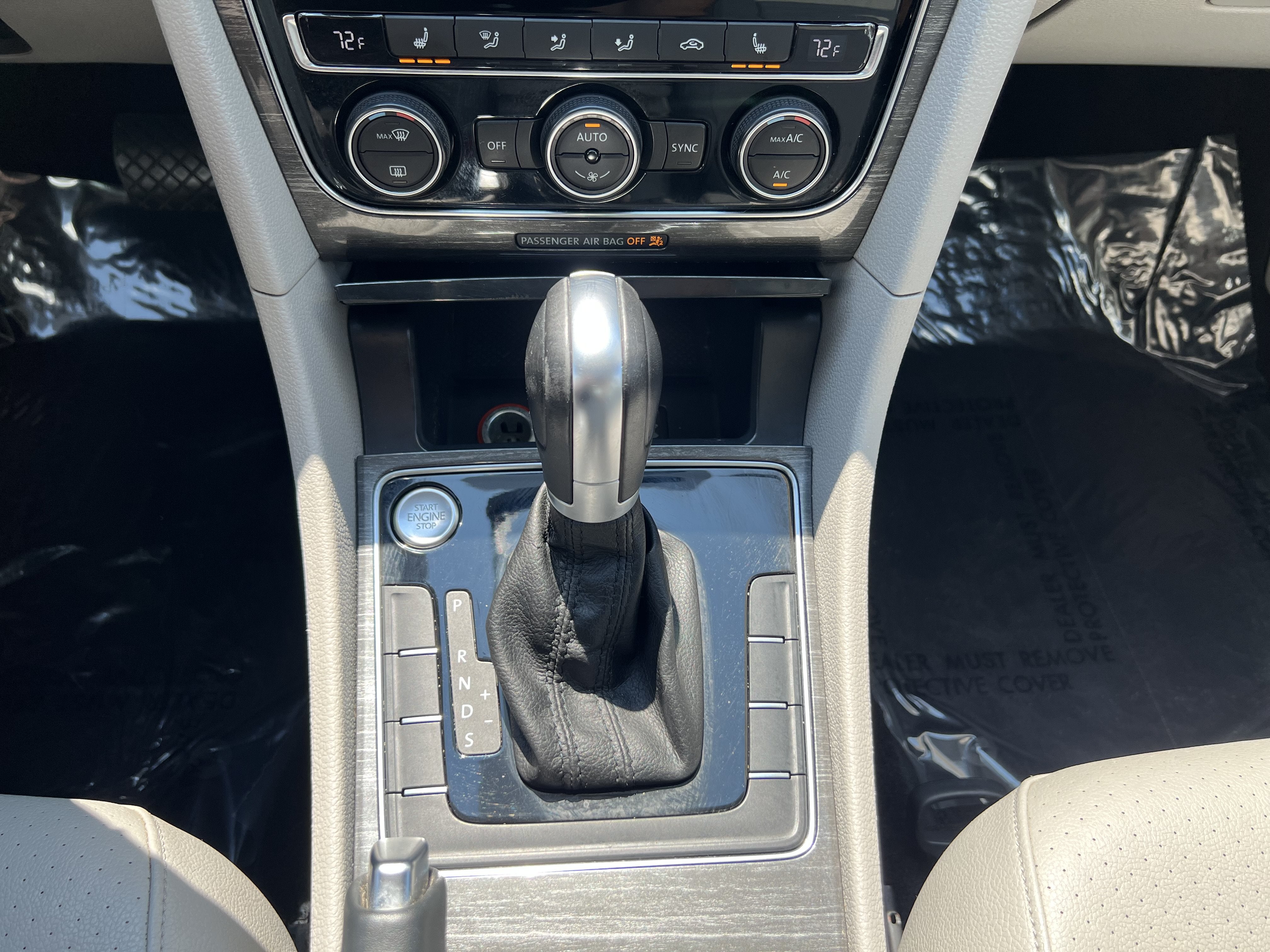 2017 Volkswagen Passat 1.8T SE