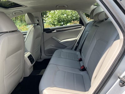 2017 Volkswagen Passat 1.8T SE
