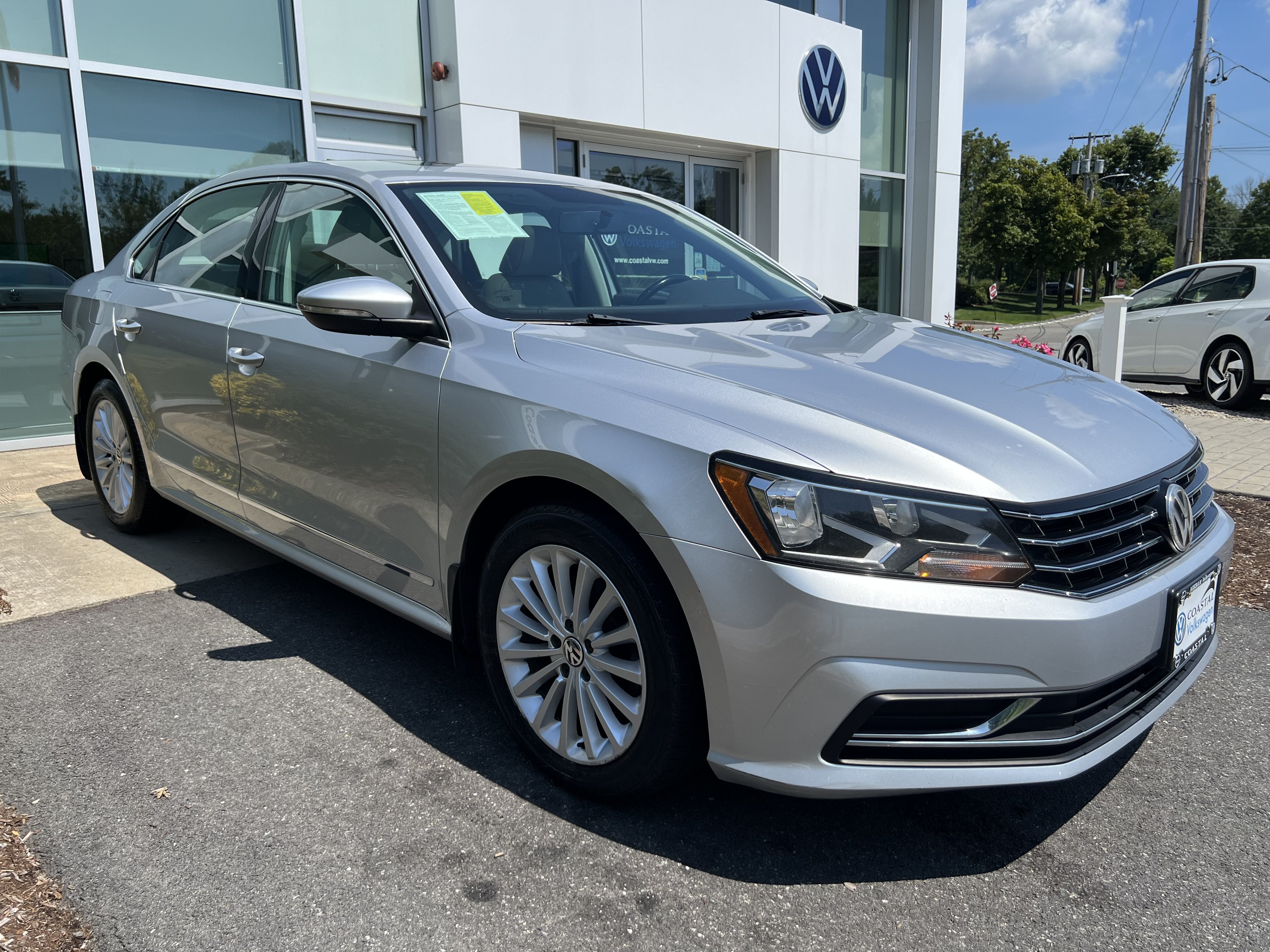 2017 Volkswagen Passat 1.8T SE
