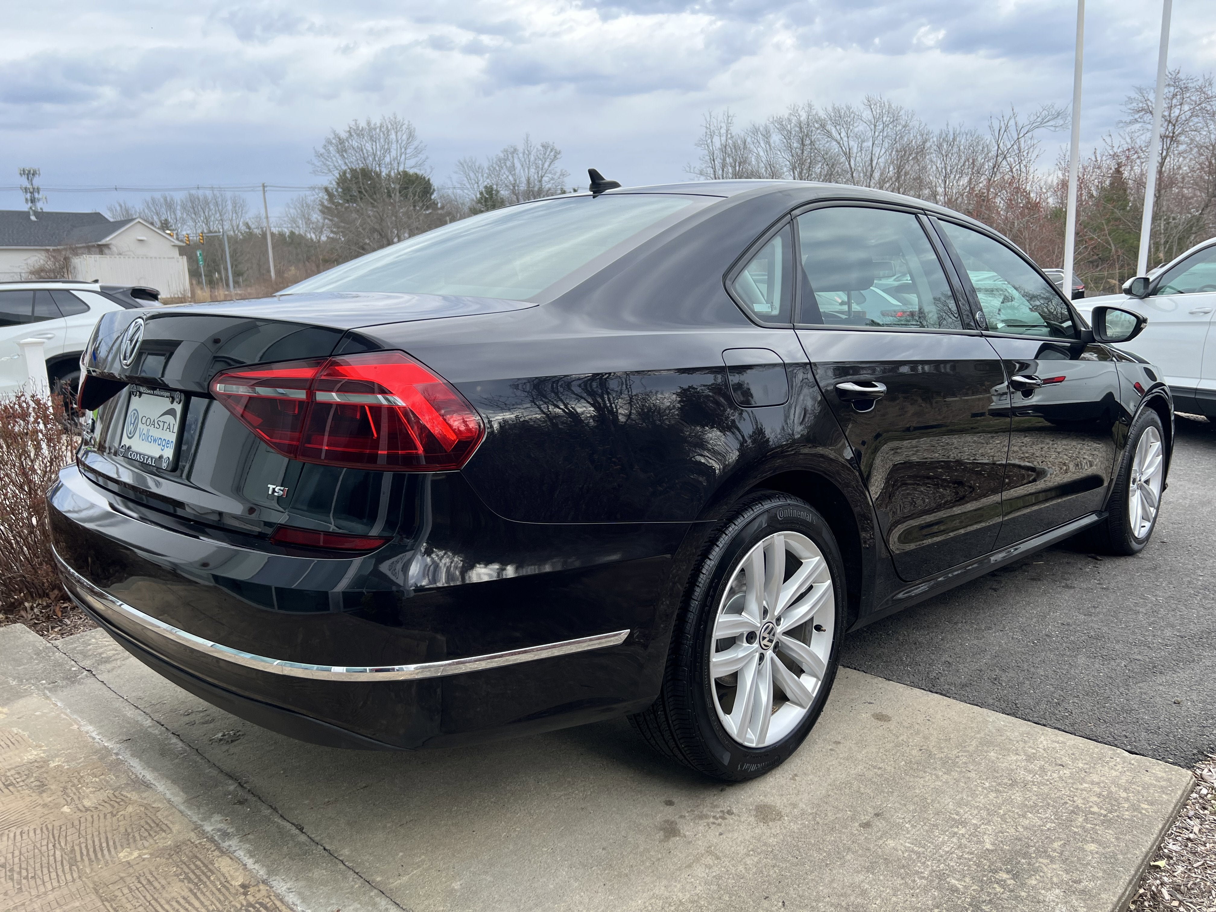 2019 Volkswagen Passat 2.0T Wolfsburg Edition