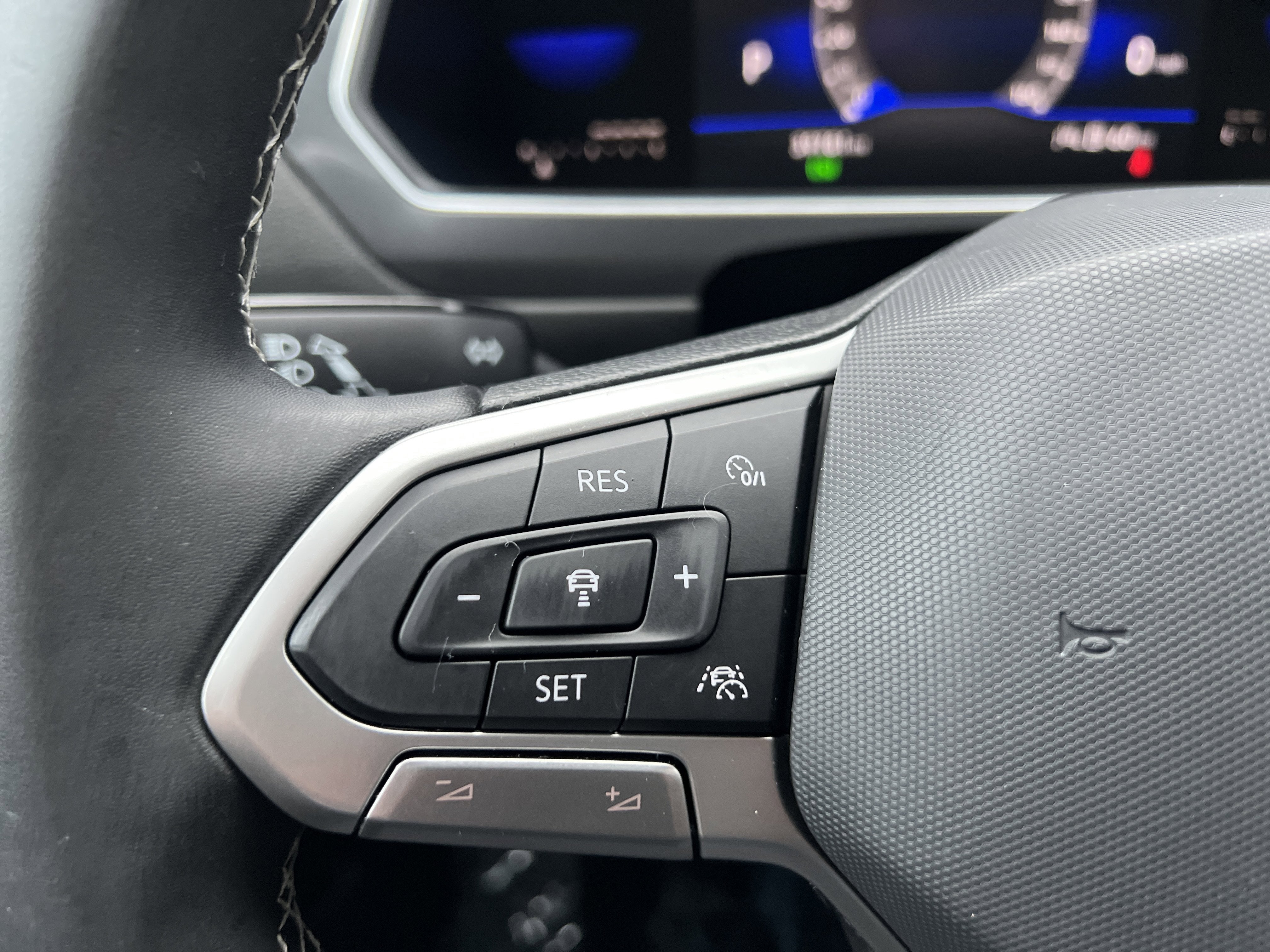 2022 Volkswagen Tiguan S W/Convenience Package