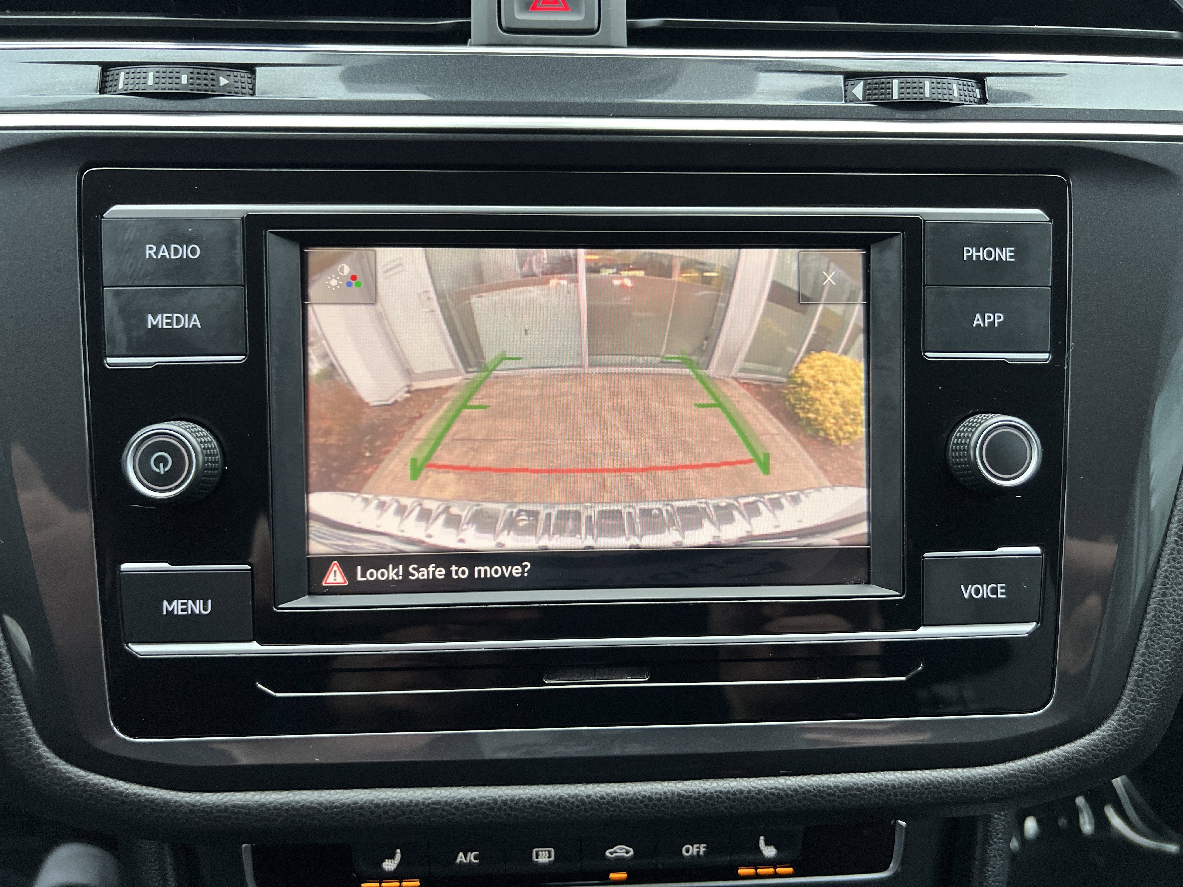 2022 Volkswagen Tiguan S W/Convenience Package