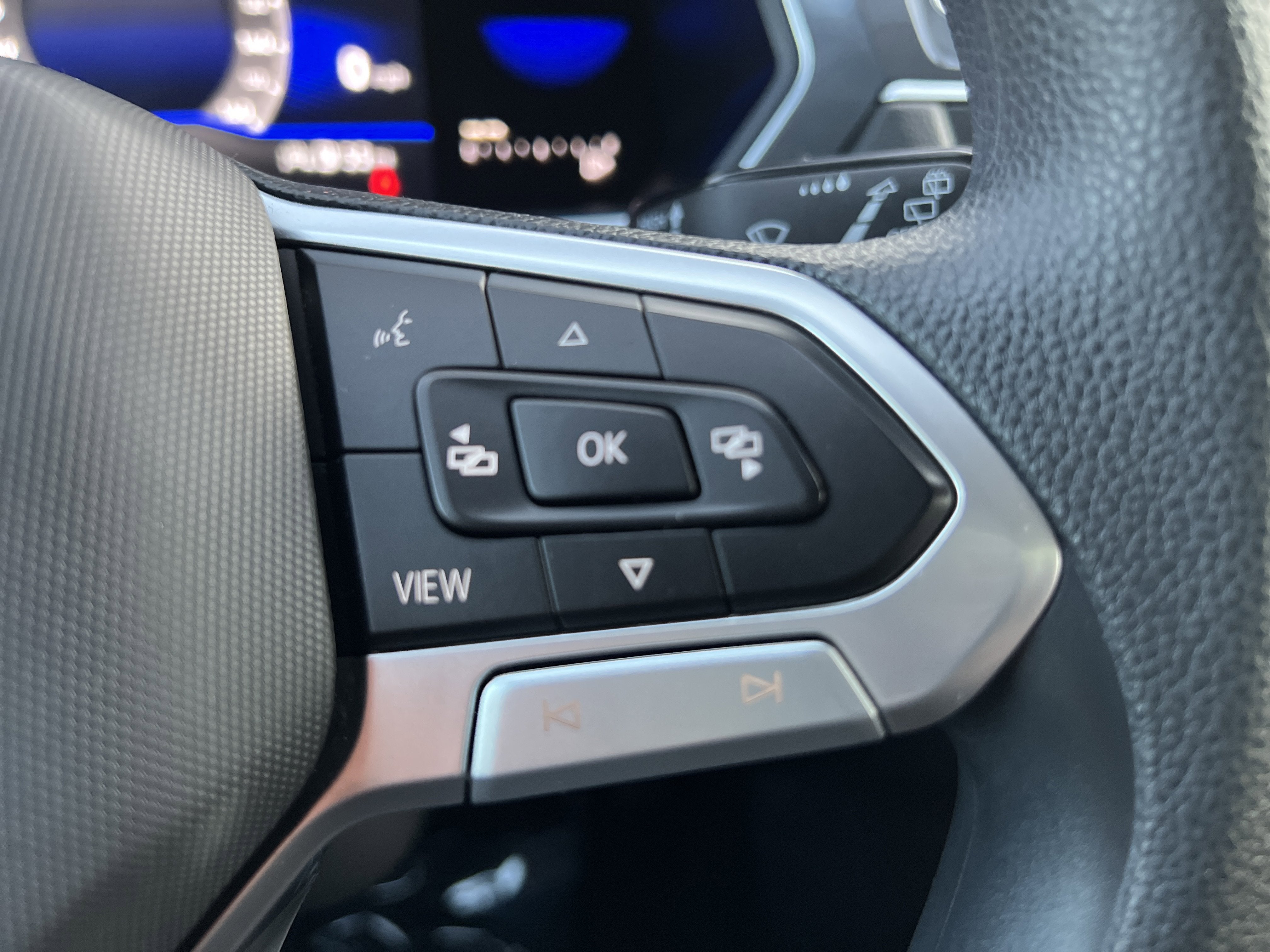 2022 Volkswagen Tiguan S