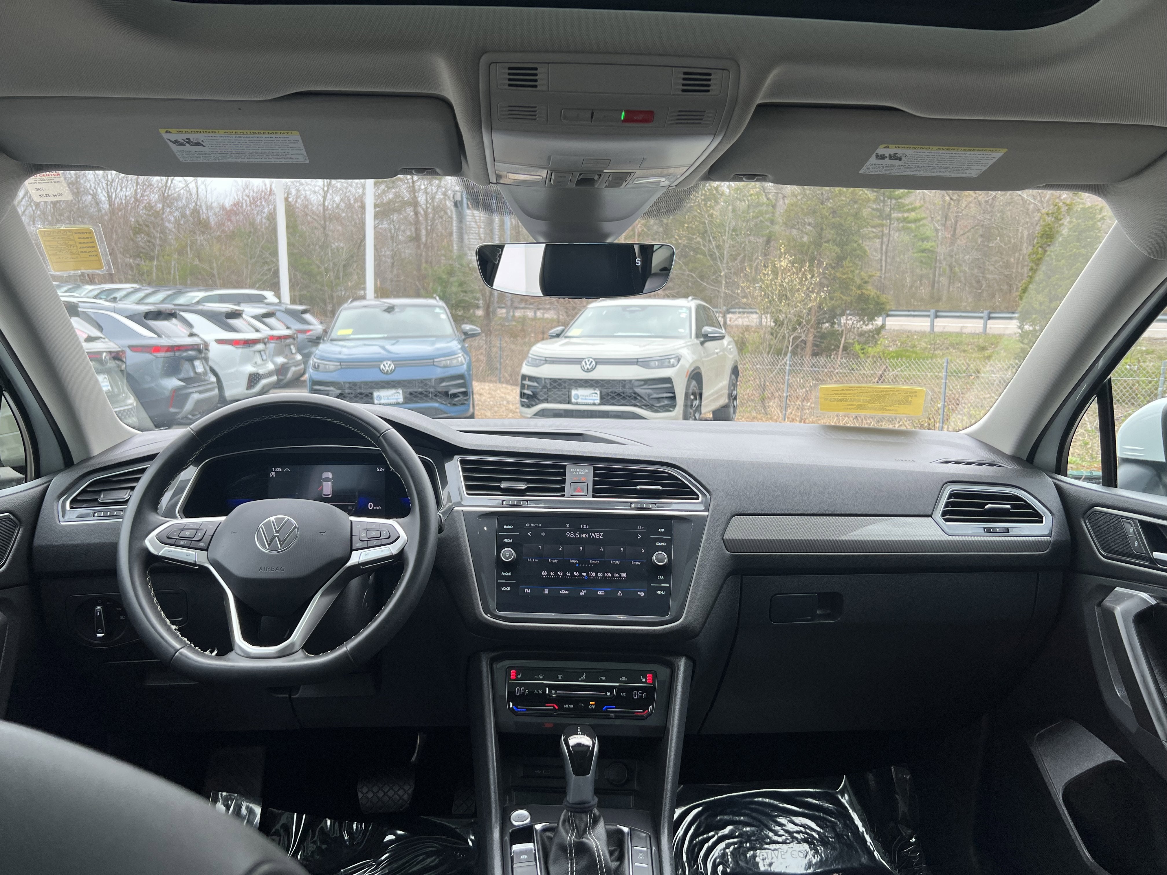2022 Volkswagen Tiguan SE
