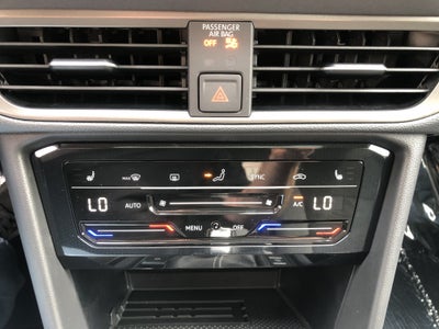 2026 Volkswagen Taos SE Black