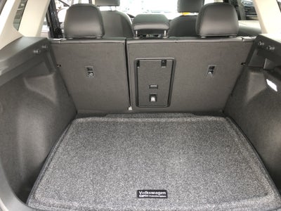 2026 Volkswagen Taos SE Black