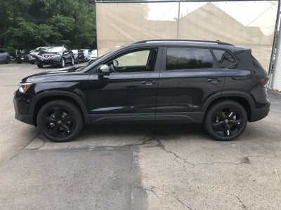 2026 Volkswagen Taos SE Black