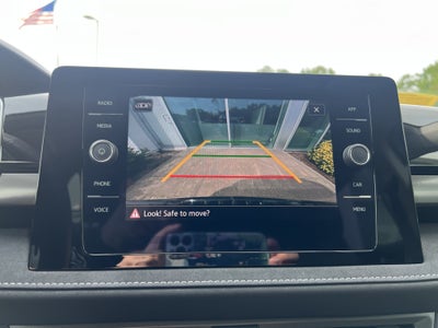 2025 Volkswagen Taos SE Black