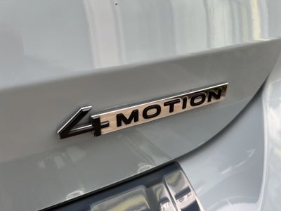 2025 Volkswagen Taos SE Black