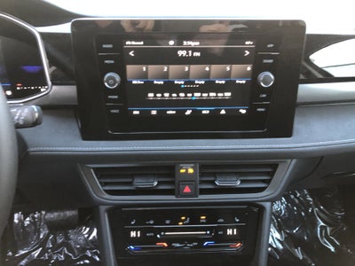 2026 Volkswagen Taos SE Black