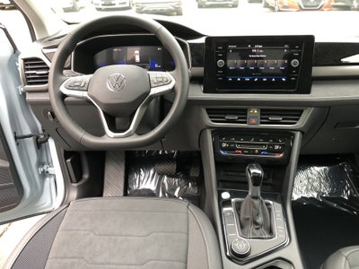 2026 Volkswagen Taos SE Black