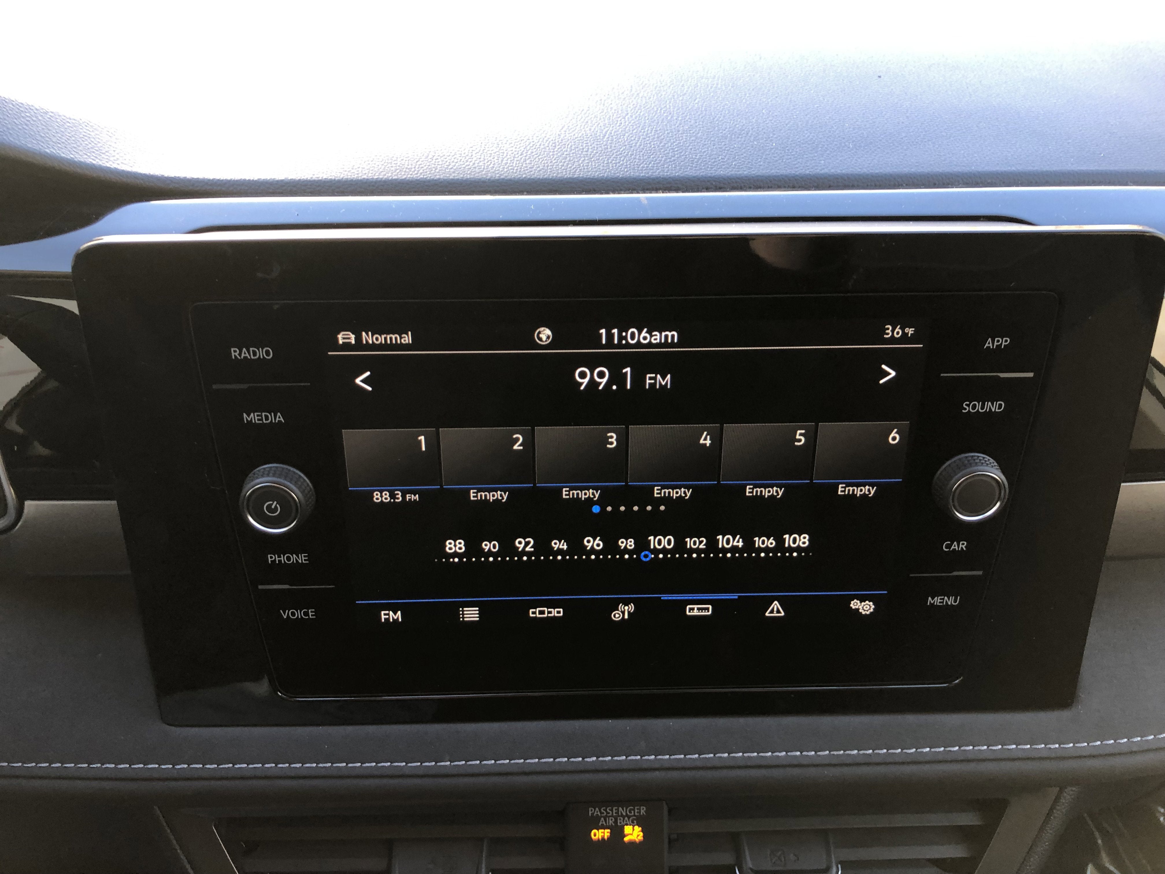 2026 Volkswagen Taos SE Black