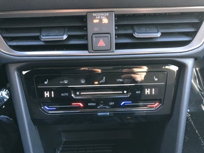 2026 Volkswagen Taos SE Black