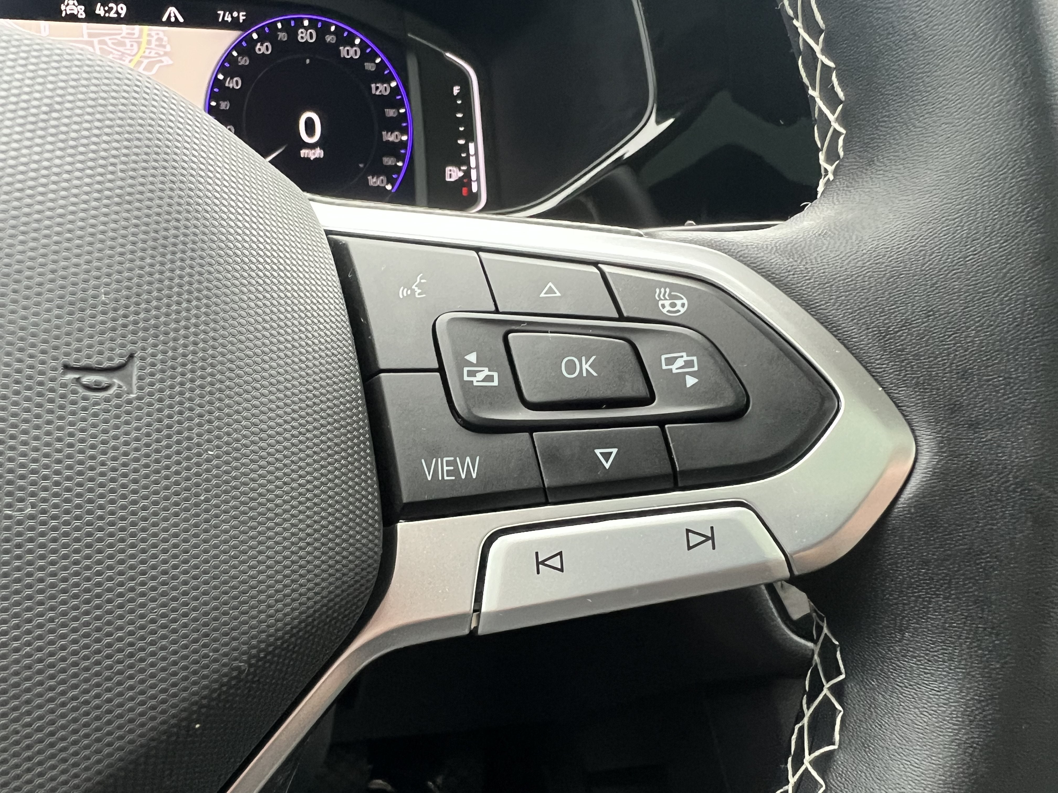 2023 Volkswagen Taos SEL