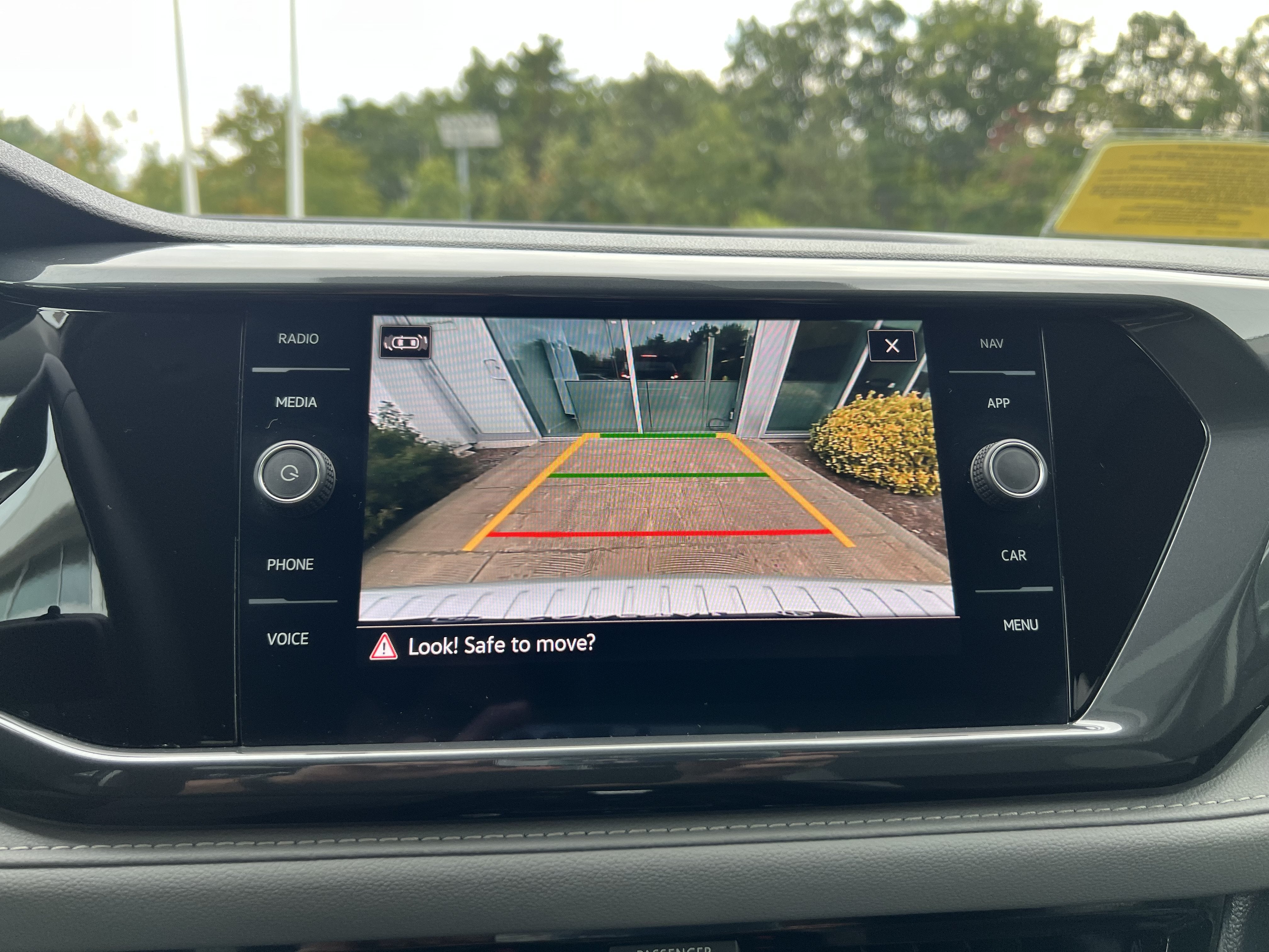 2023 Volkswagen Taos SEL