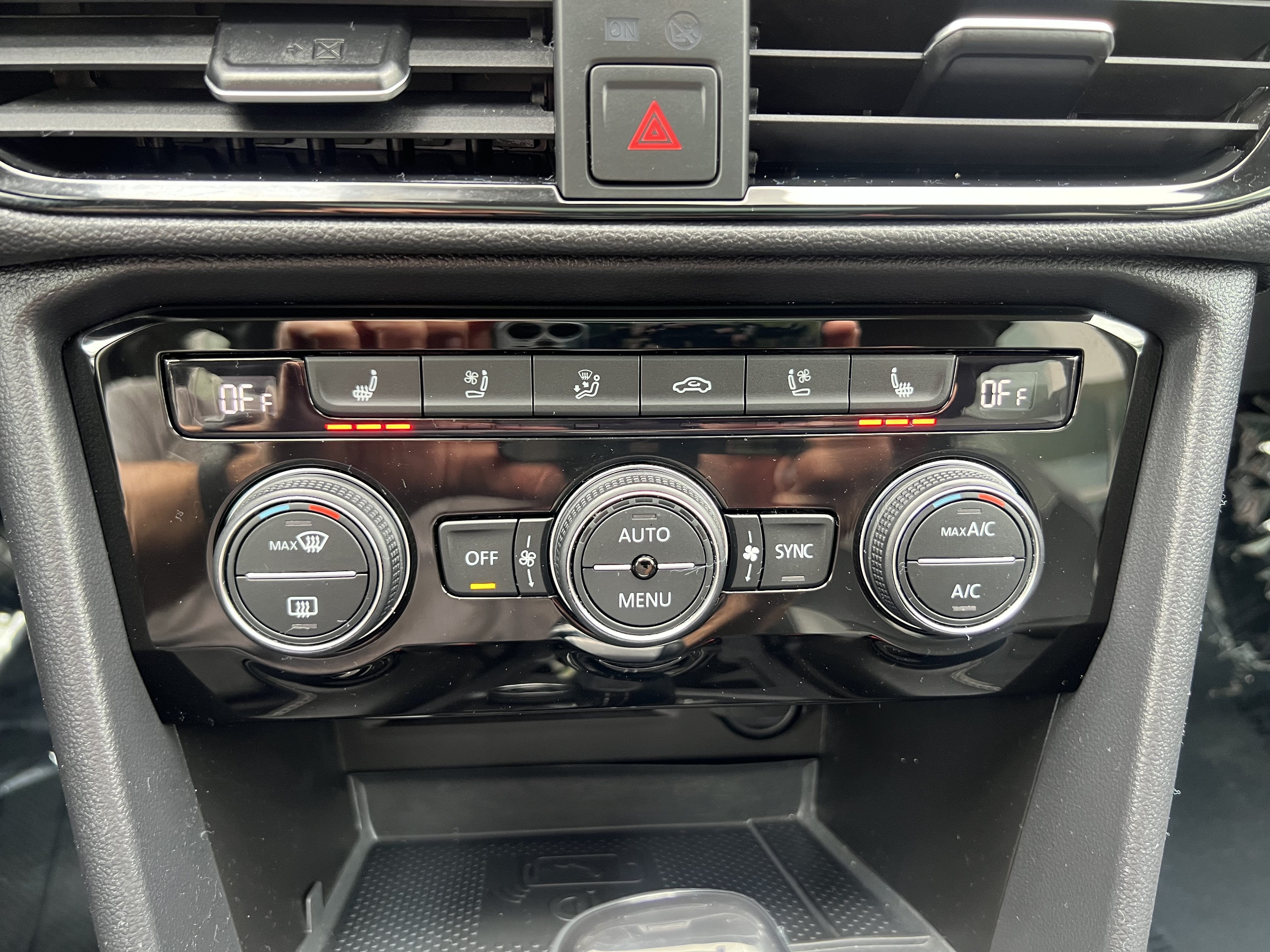 2023 Volkswagen Taos SEL