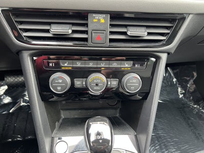 2023 Volkswagen Taos SEL