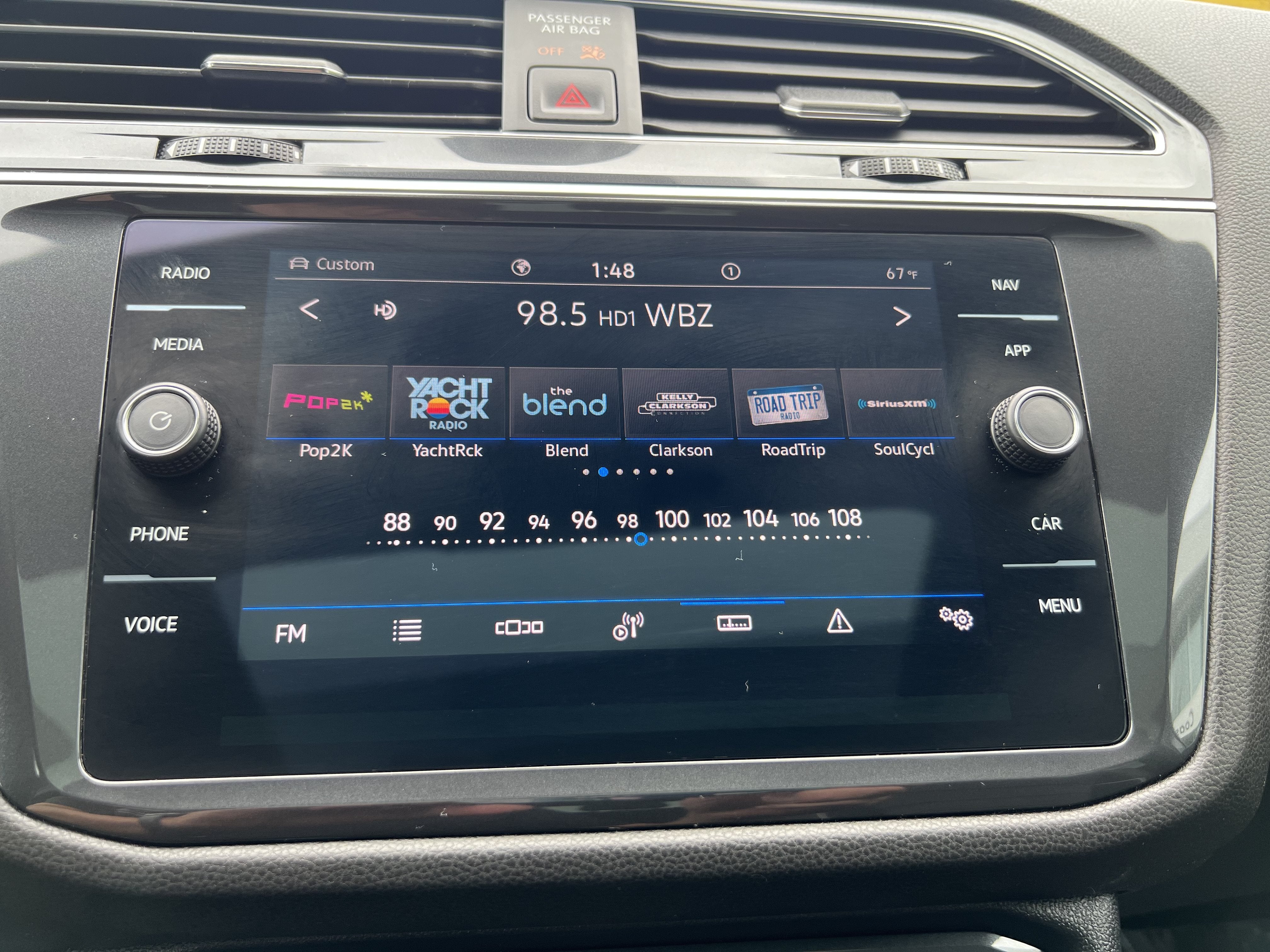 2023 Volkswagen Tiguan SEL R-Line