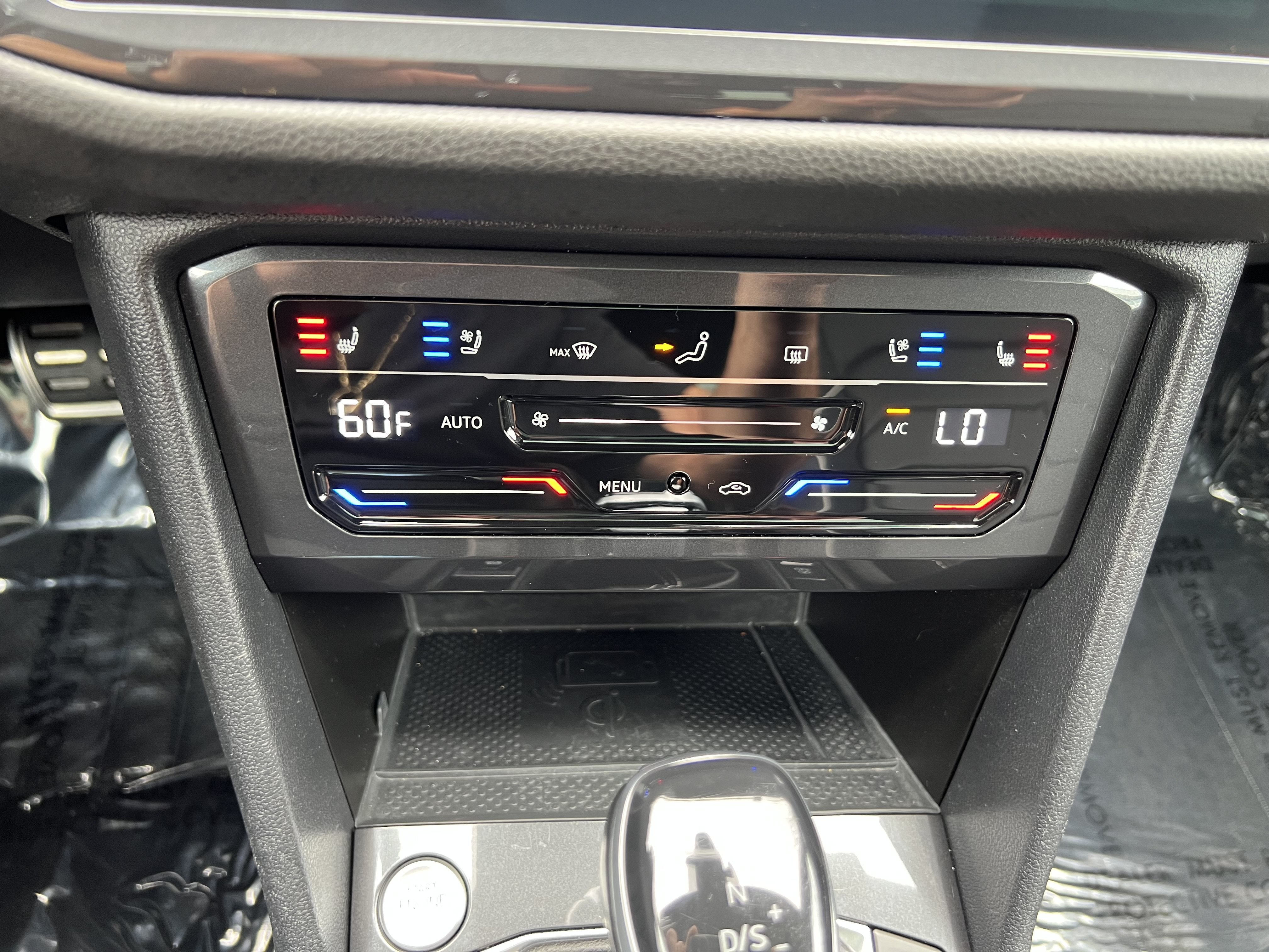 2023 Volkswagen Tiguan SEL R-Line