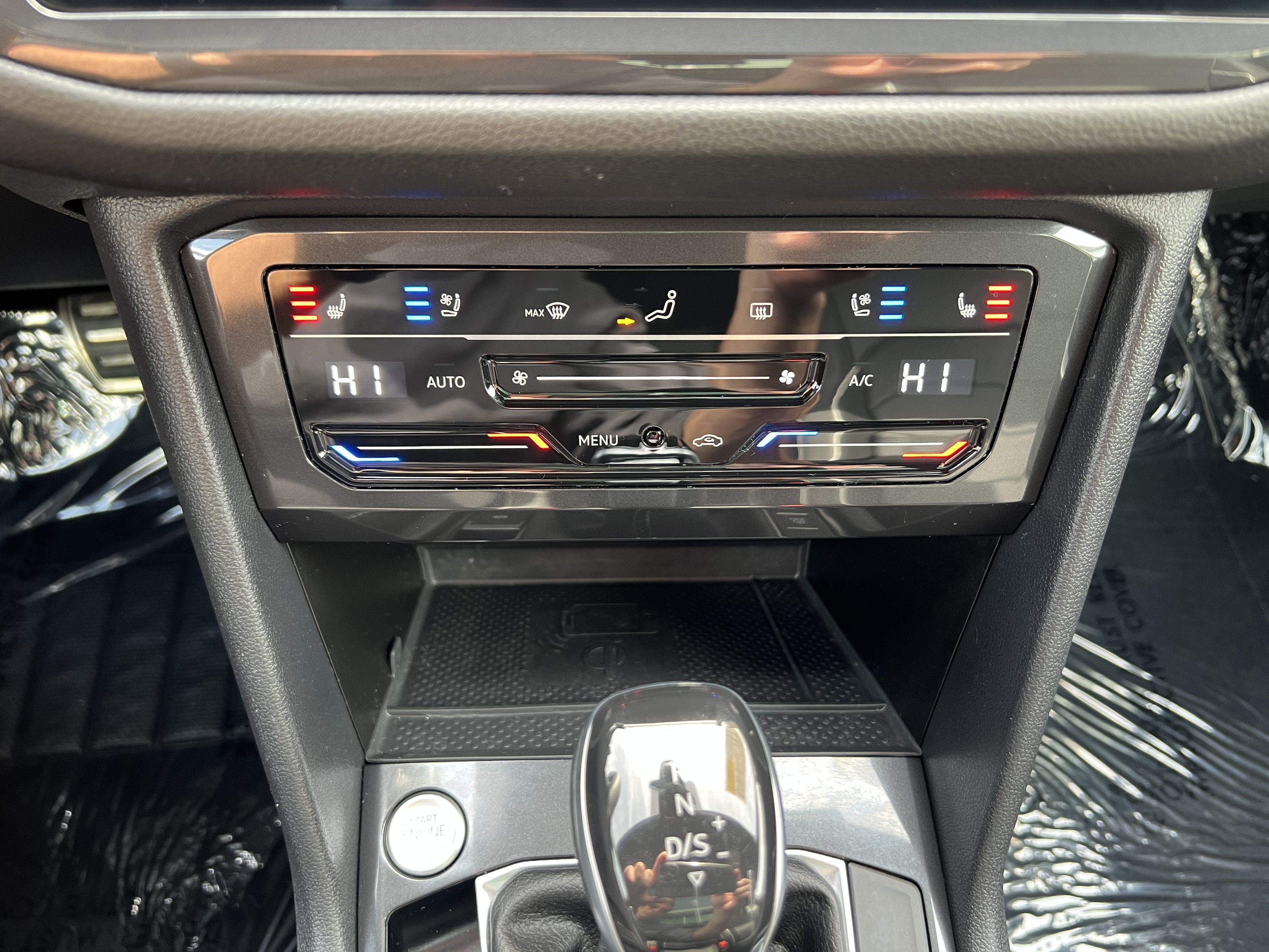2023 Volkswagen Tiguan SEL R-Line