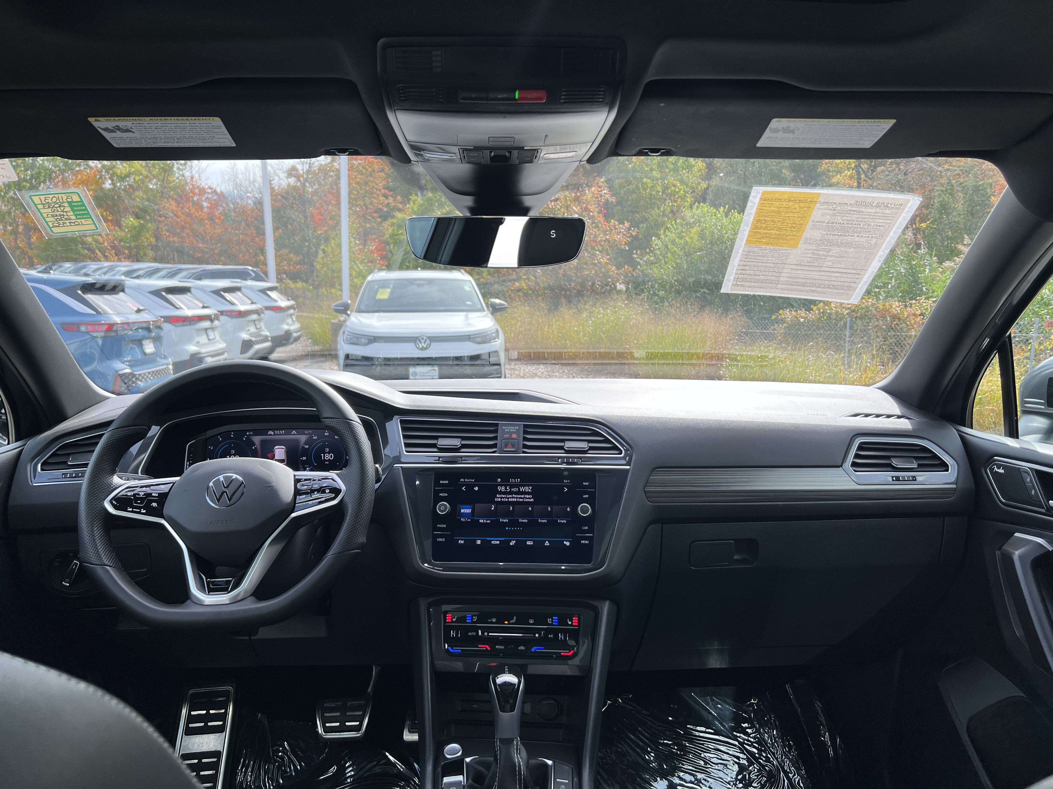2023 Volkswagen Tiguan SEL R-Line