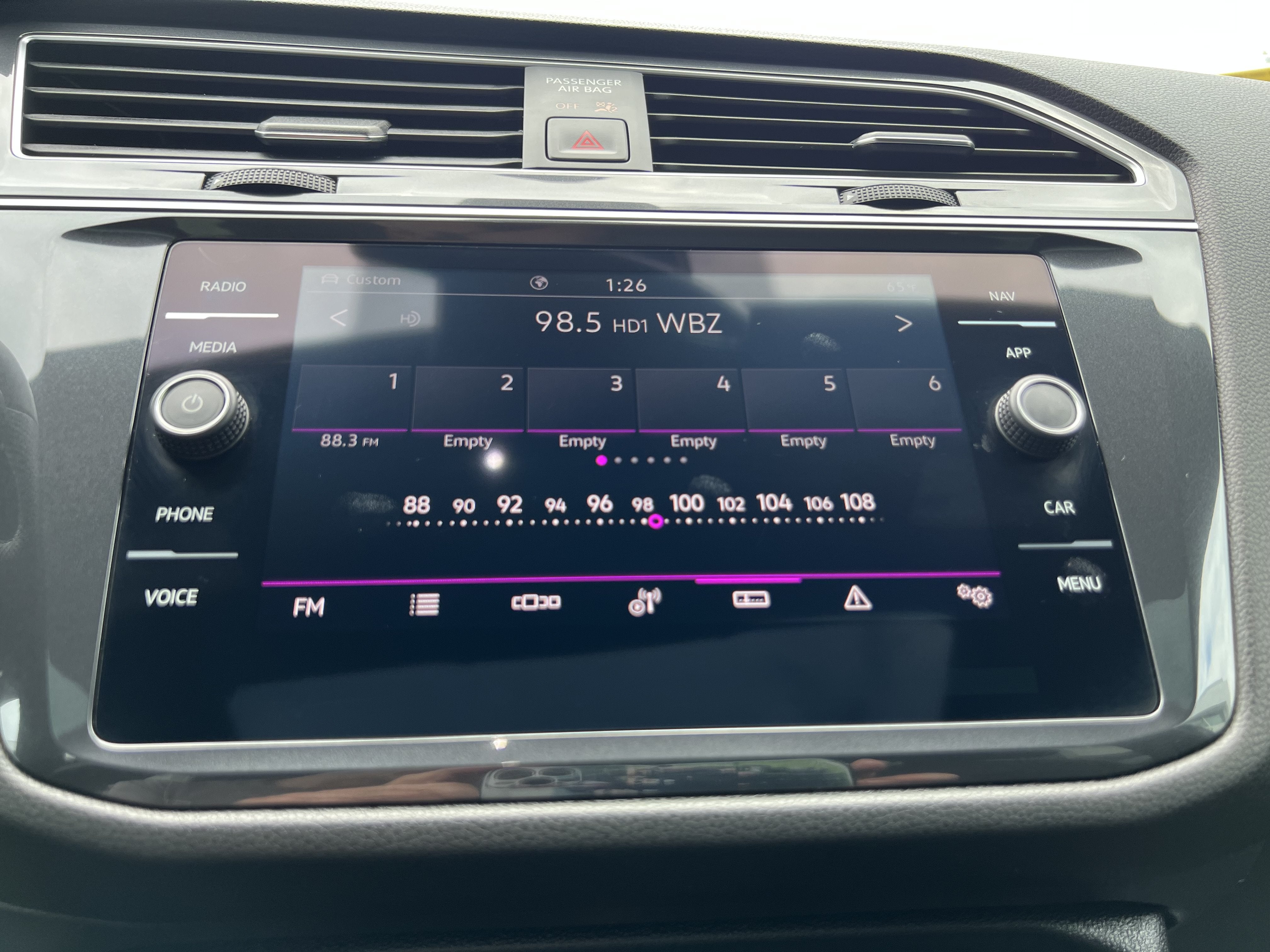 2023 Volkswagen Tiguan SEL R-Line