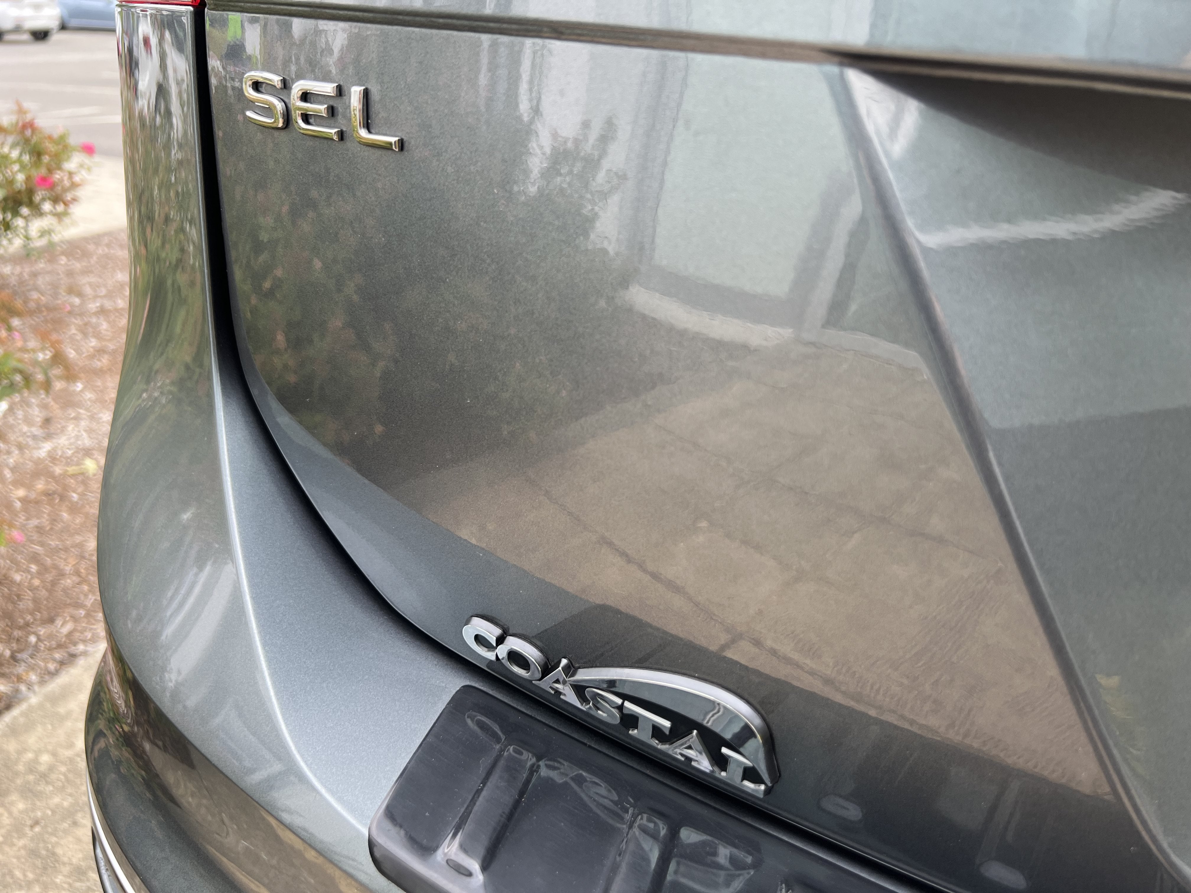 2023 Volkswagen Tiguan SEL R-Line