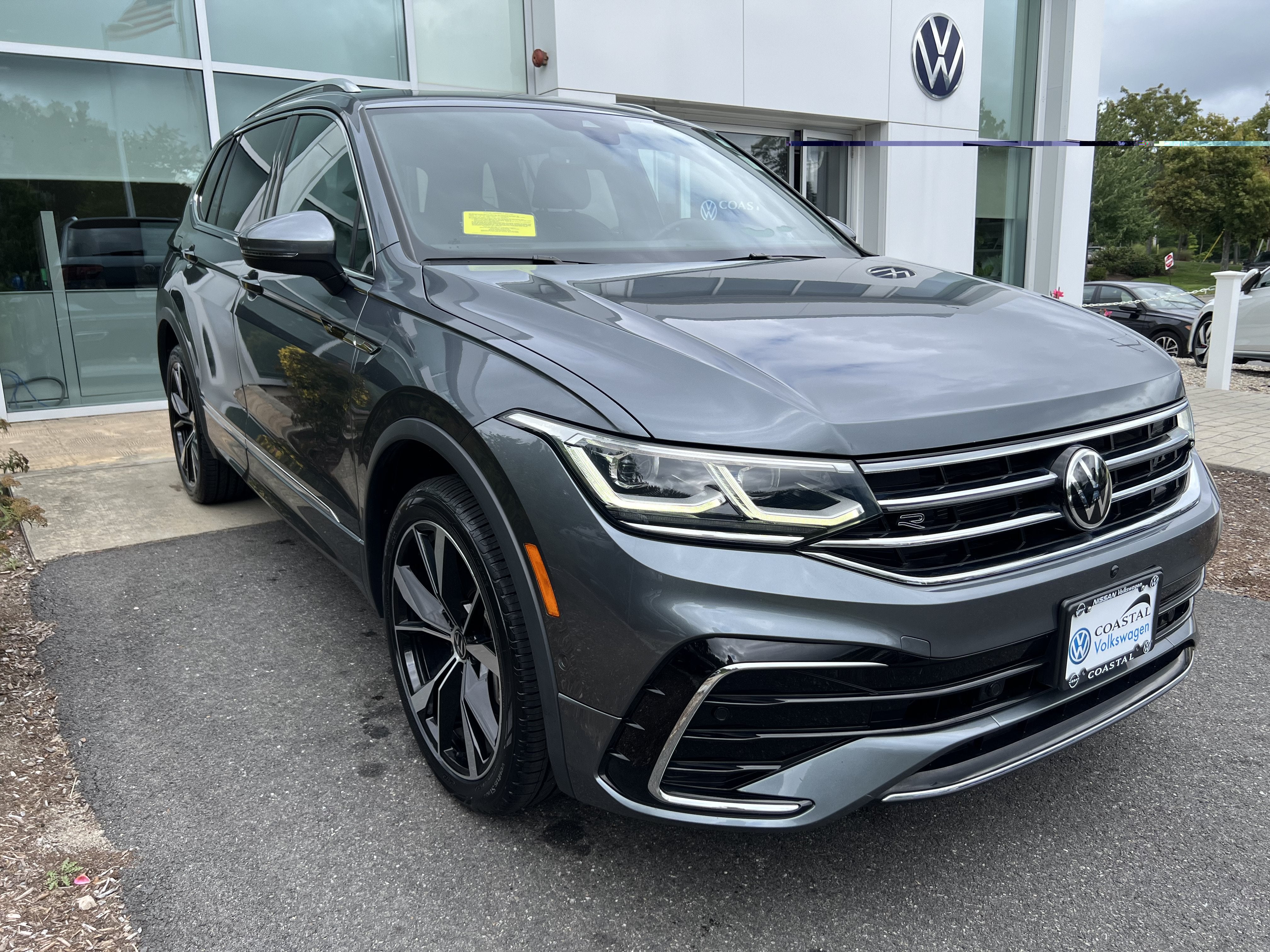2023 Volkswagen Tiguan SEL R-Line