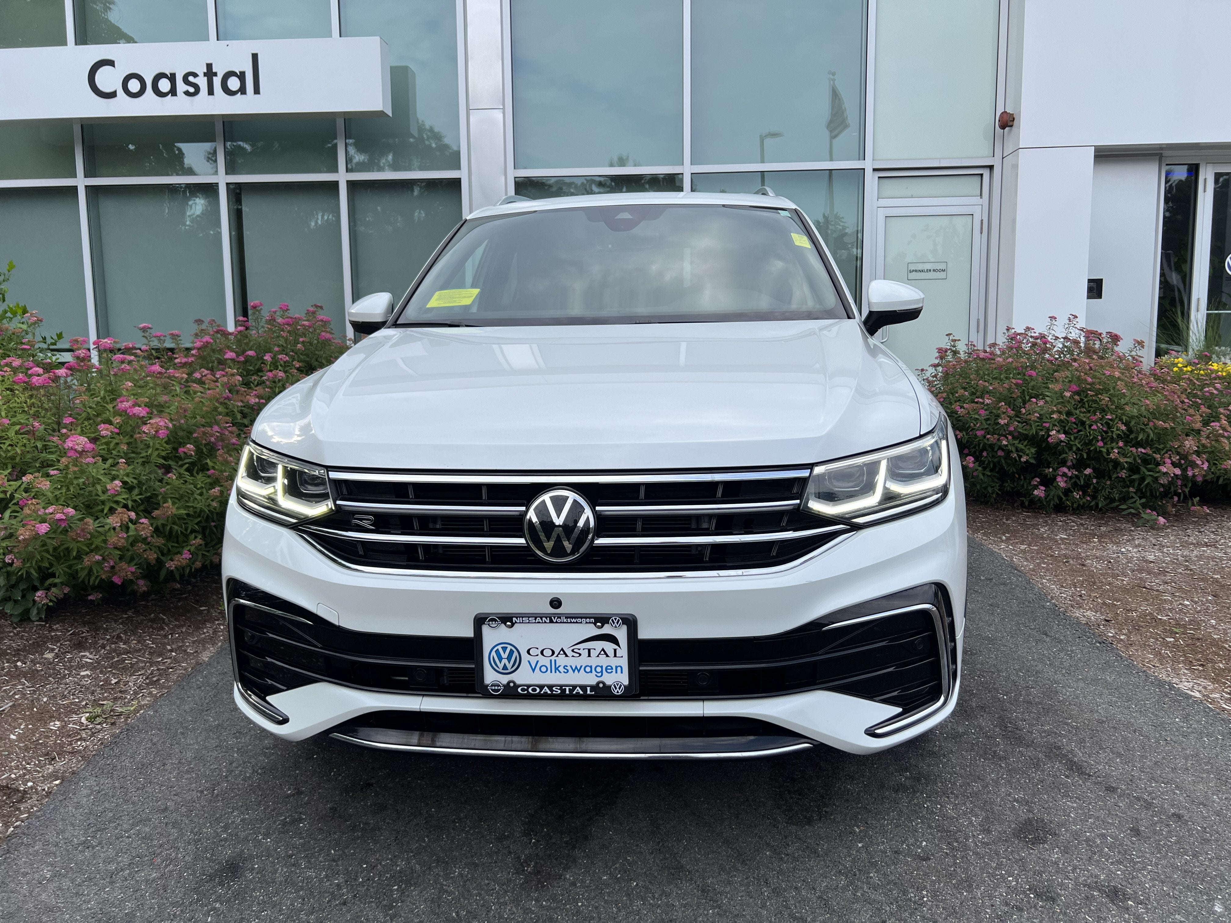 2023 Volkswagen Tiguan SEL R-Line