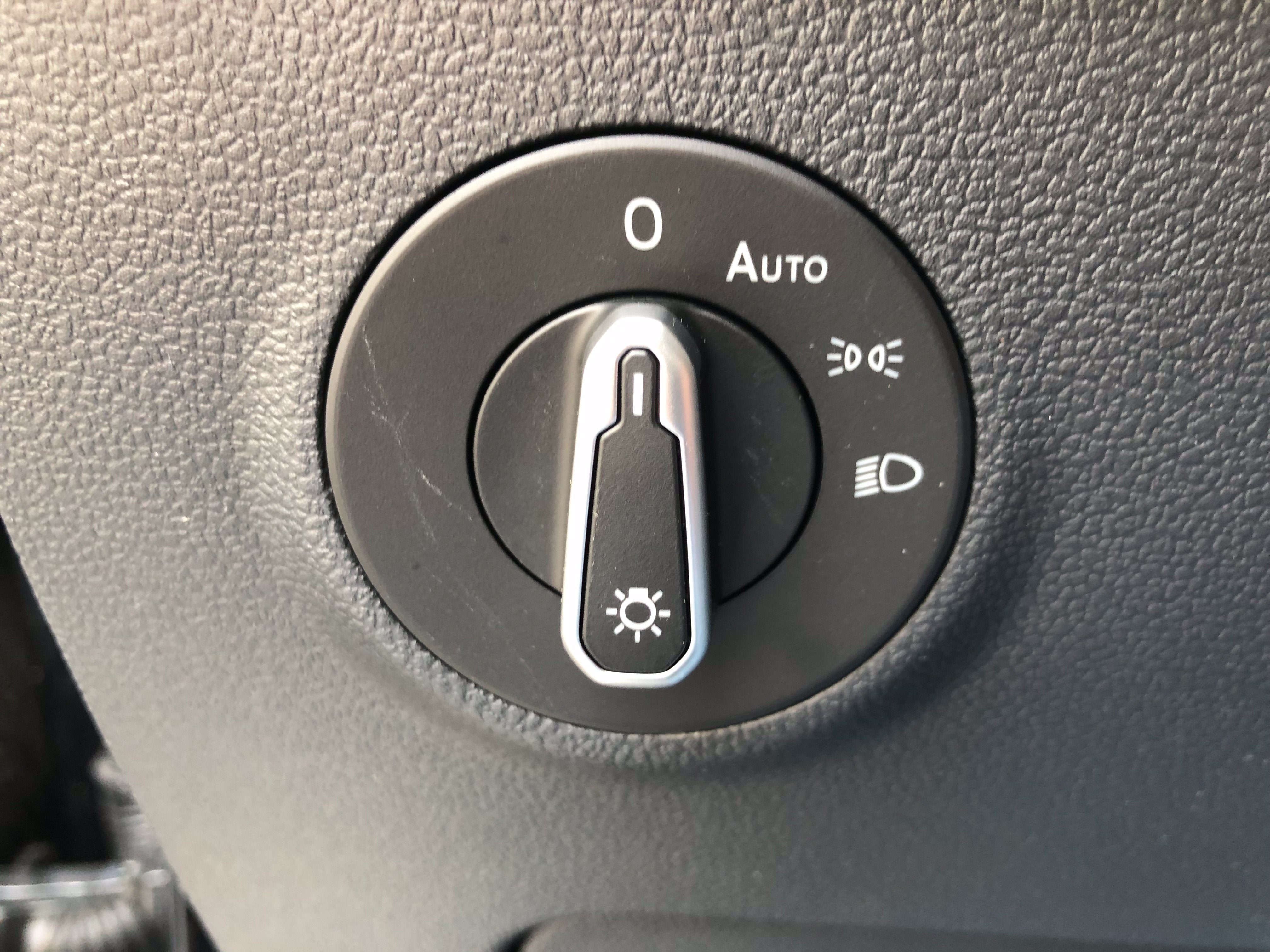 2026 Volkswagen Taos SEL