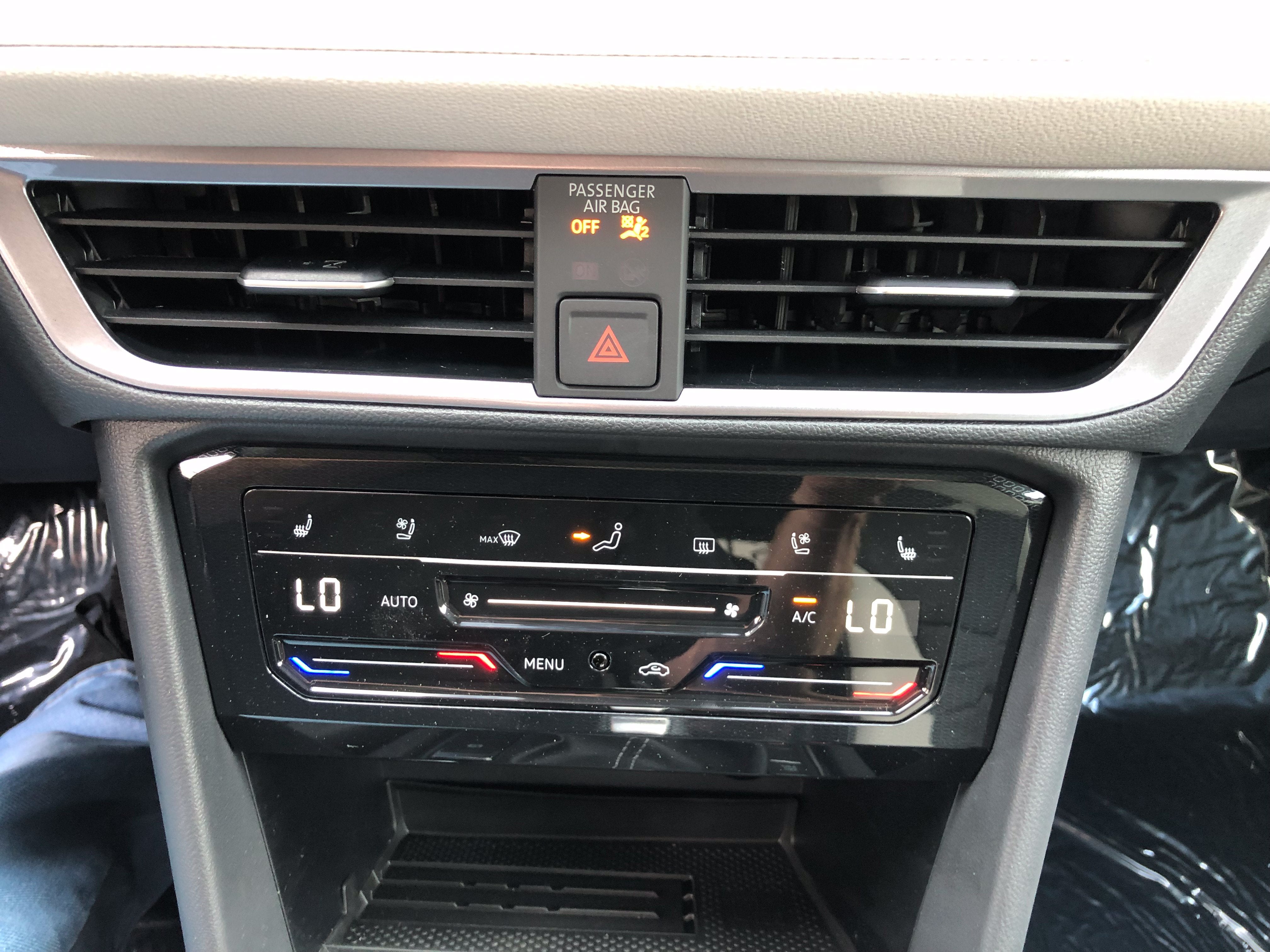 2026 Volkswagen Taos SEL