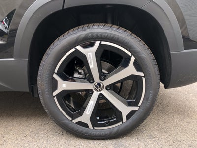 2026 Volkswagen Taos SEL