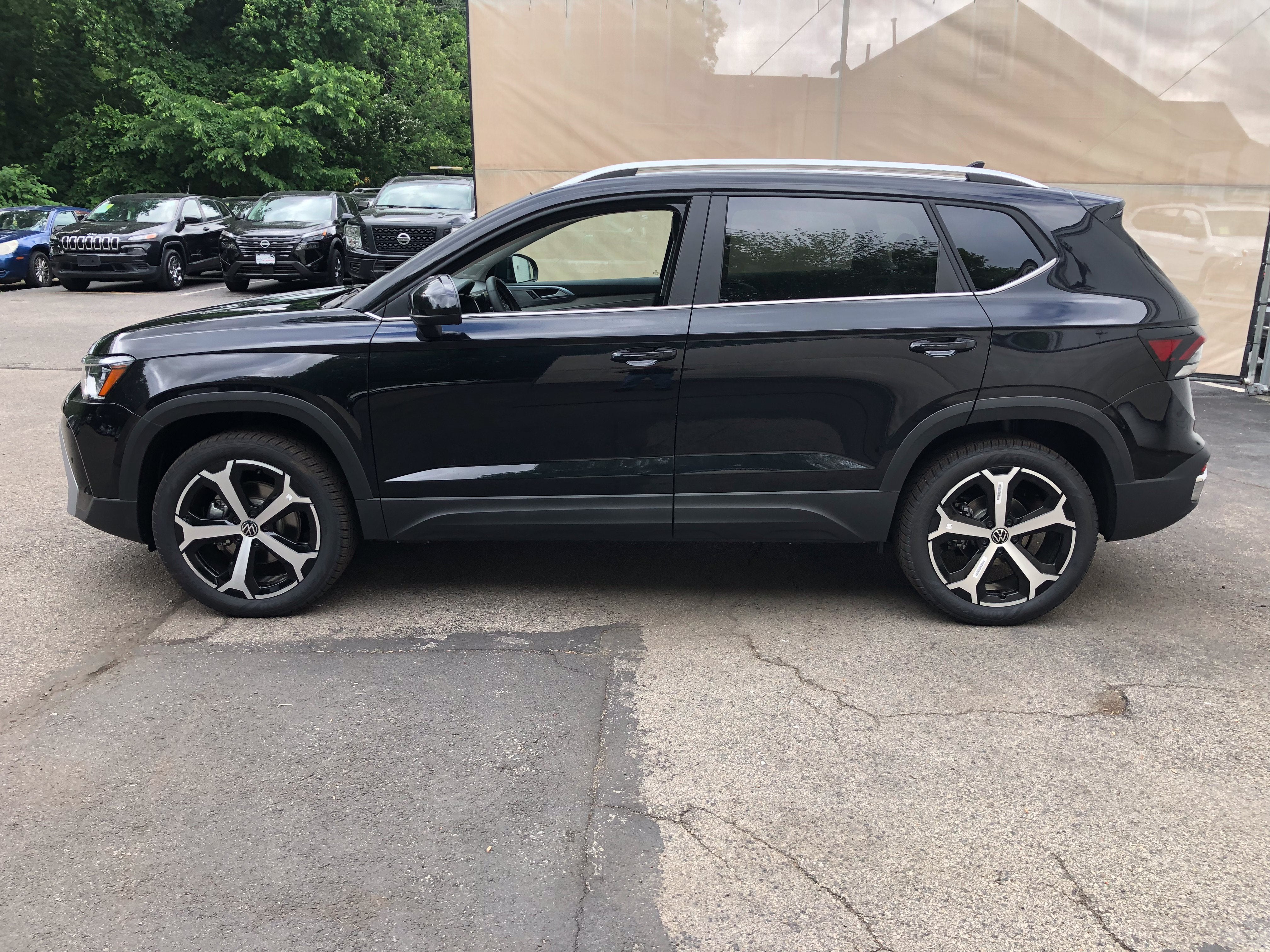 2026 Volkswagen Taos SEL