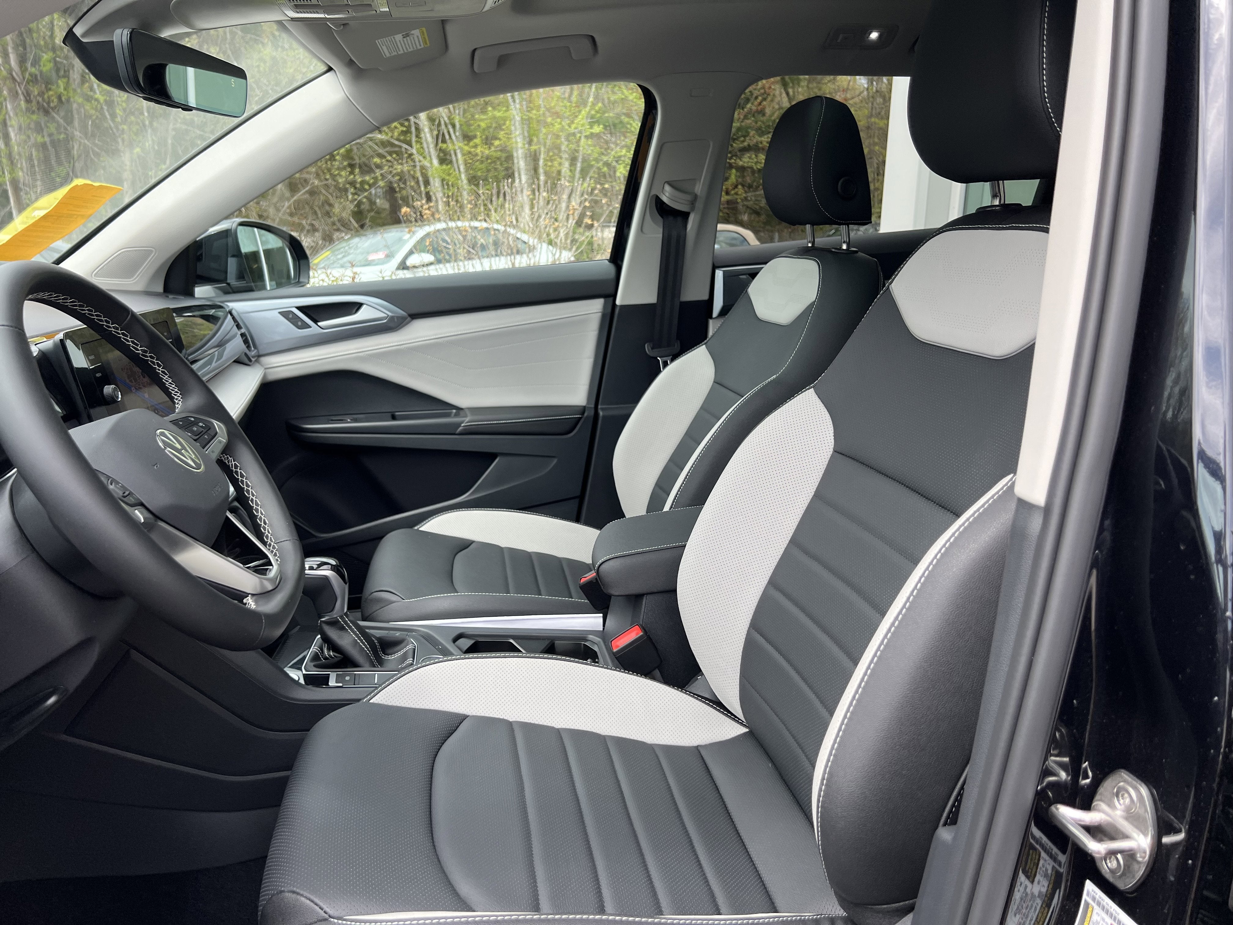 2026 Volkswagen Taos SEL