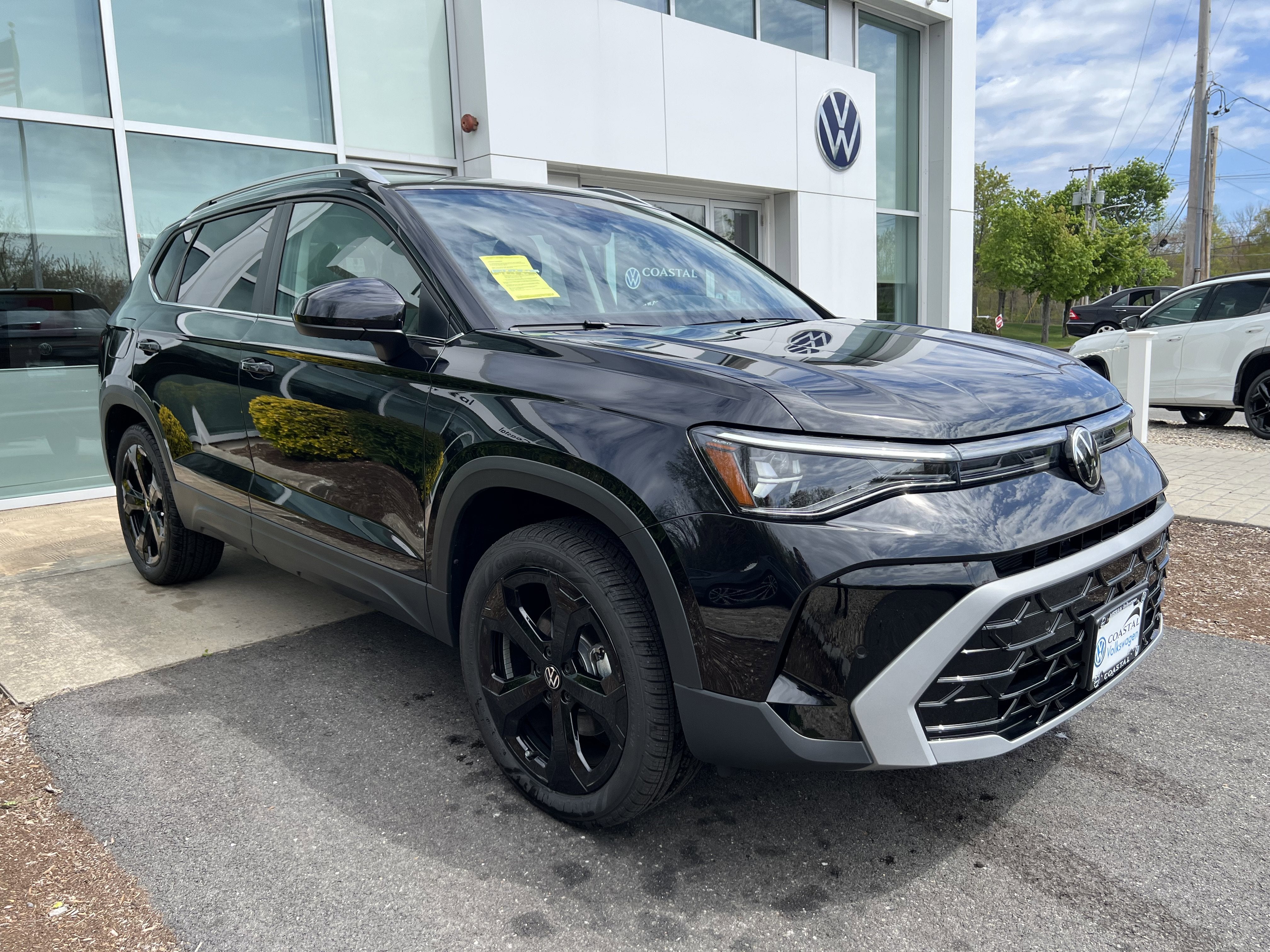 2026 Volkswagen Taos SEL
