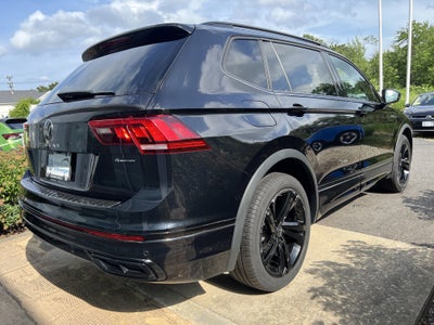 2024 Volkswagen Tiguan SE R-Line Black