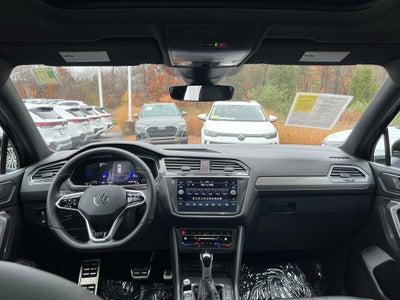 2024 Volkswagen Tiguan SE R-Line Black