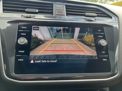 2023 Volkswagen Tiguan SE R-Line Black