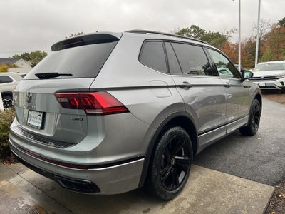 2024 Volkswagen Tiguan SE R-Line Black